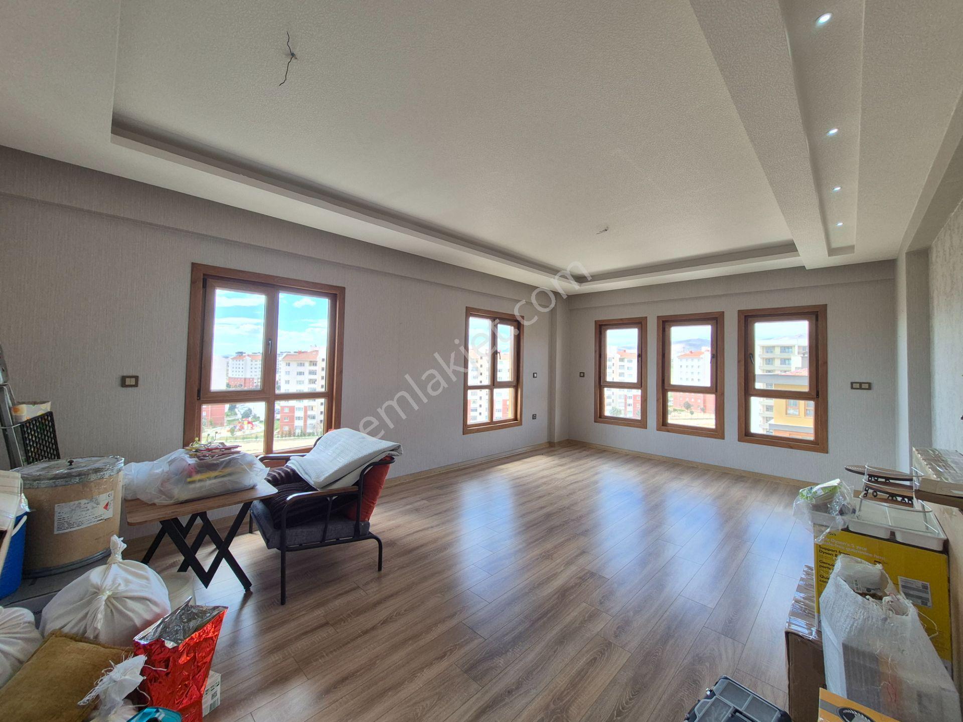 Yazır Mahallesi'nde 4+1 200 M2 Lüks Satılık Daire - Görsel 19