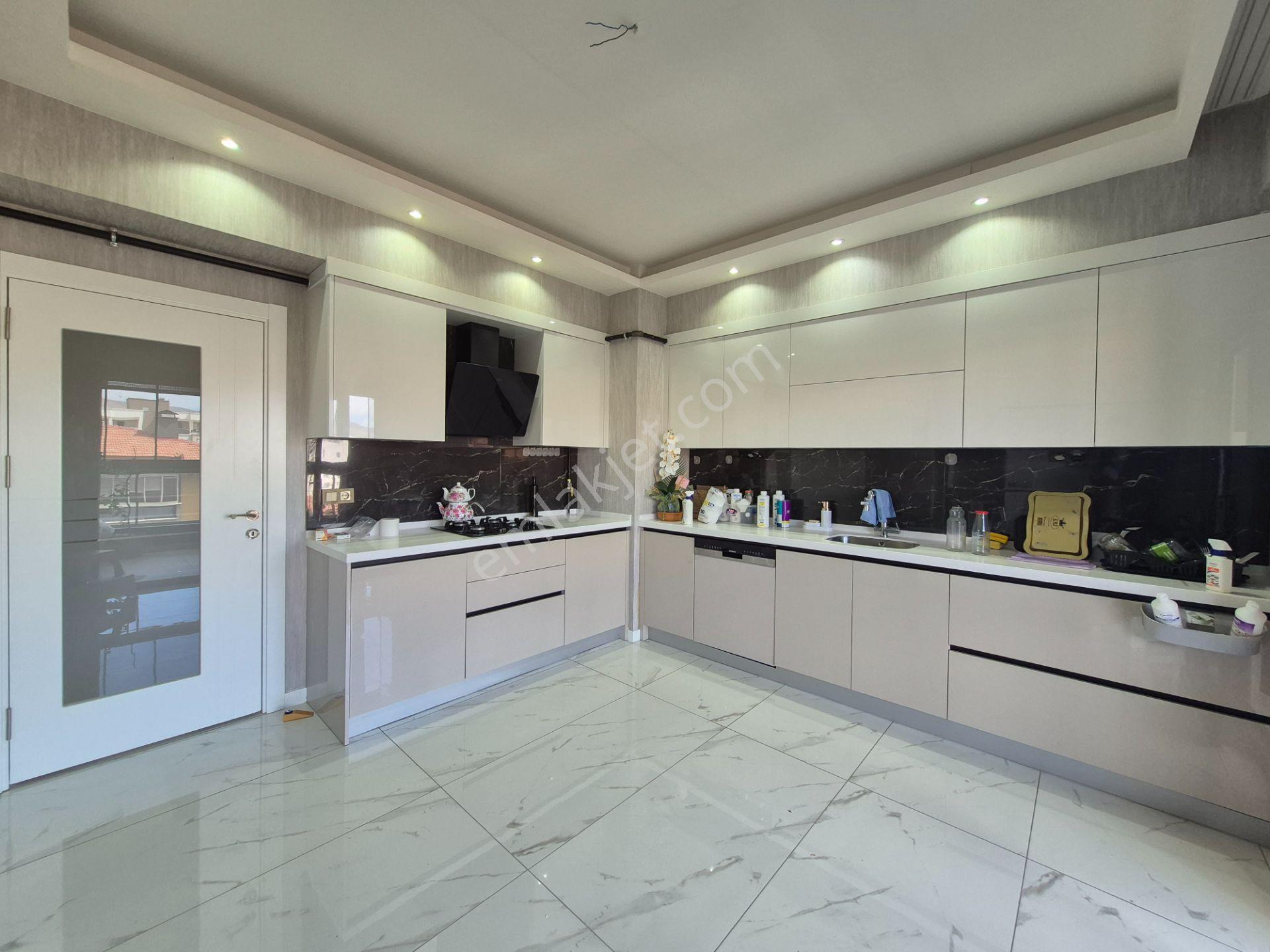 Yazır Mahallesi'nde 4+1 200 M2 Lüks Satılık Daire - Görsel 38