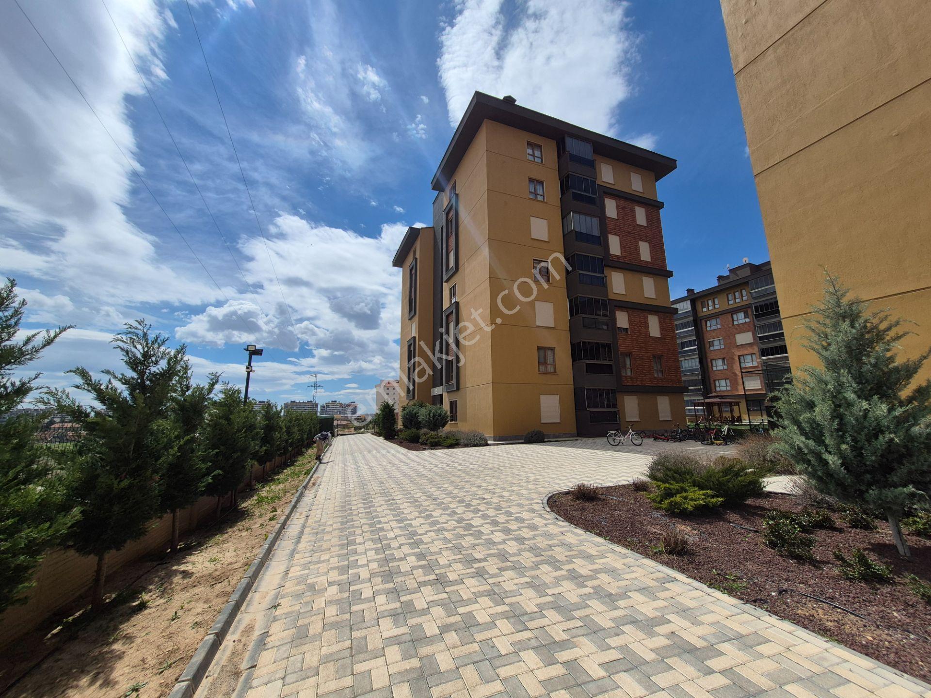 Yazır Mahallesi'nde 4+1 200 M2 Lüks Satılık Daire - Görsel 32