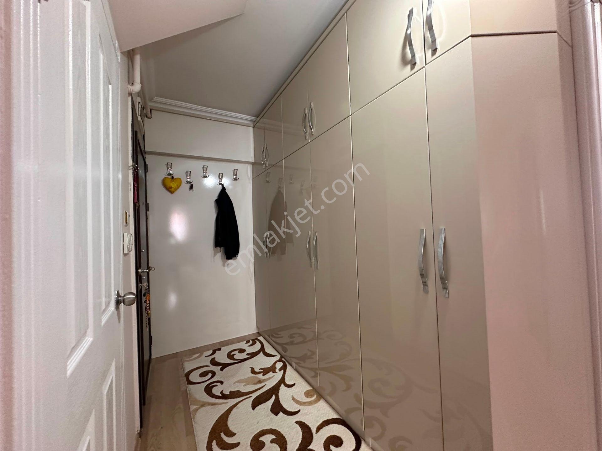 Mutlu Mahallesi'nde Cadde Yakını 6+1 Çift Teras Dubleks Daire _! - Görsel 18