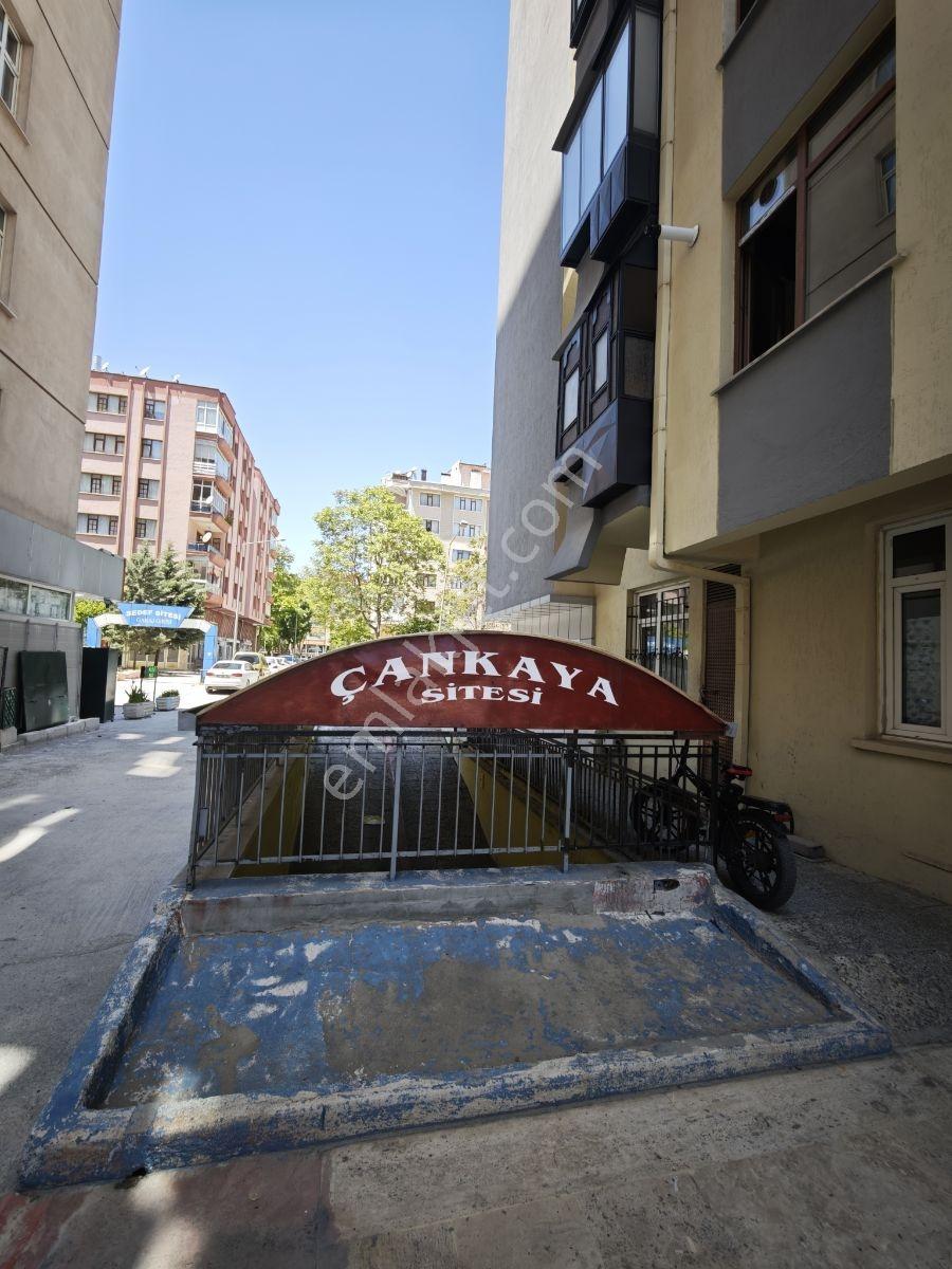 Nalçacı Caddesi'nde Satılık Geniş Bakımlı Daire - Görsel 24