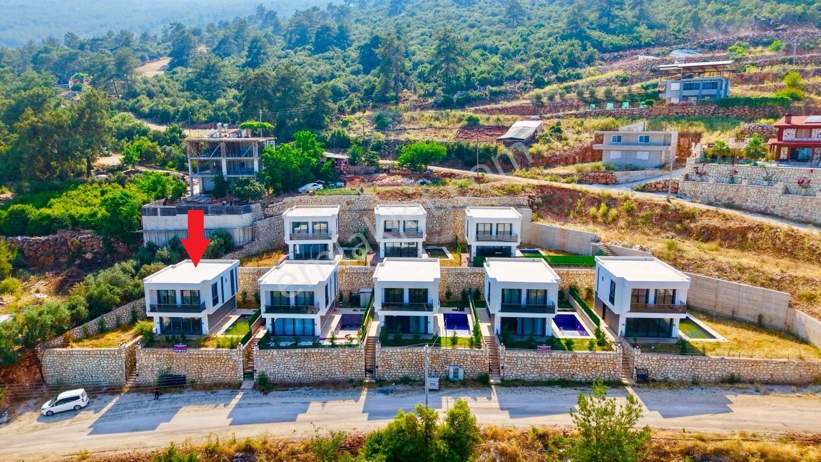 Gökhan Gökdemir'den Deniz Ve Doğa Manzaralı Satılık Villa - Görsel 4