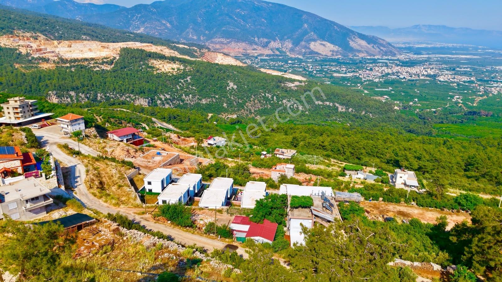 Gökhan Gökdemir'den Deniz Ve Doğa Manzaralı Satılık Villa - Görsel 2