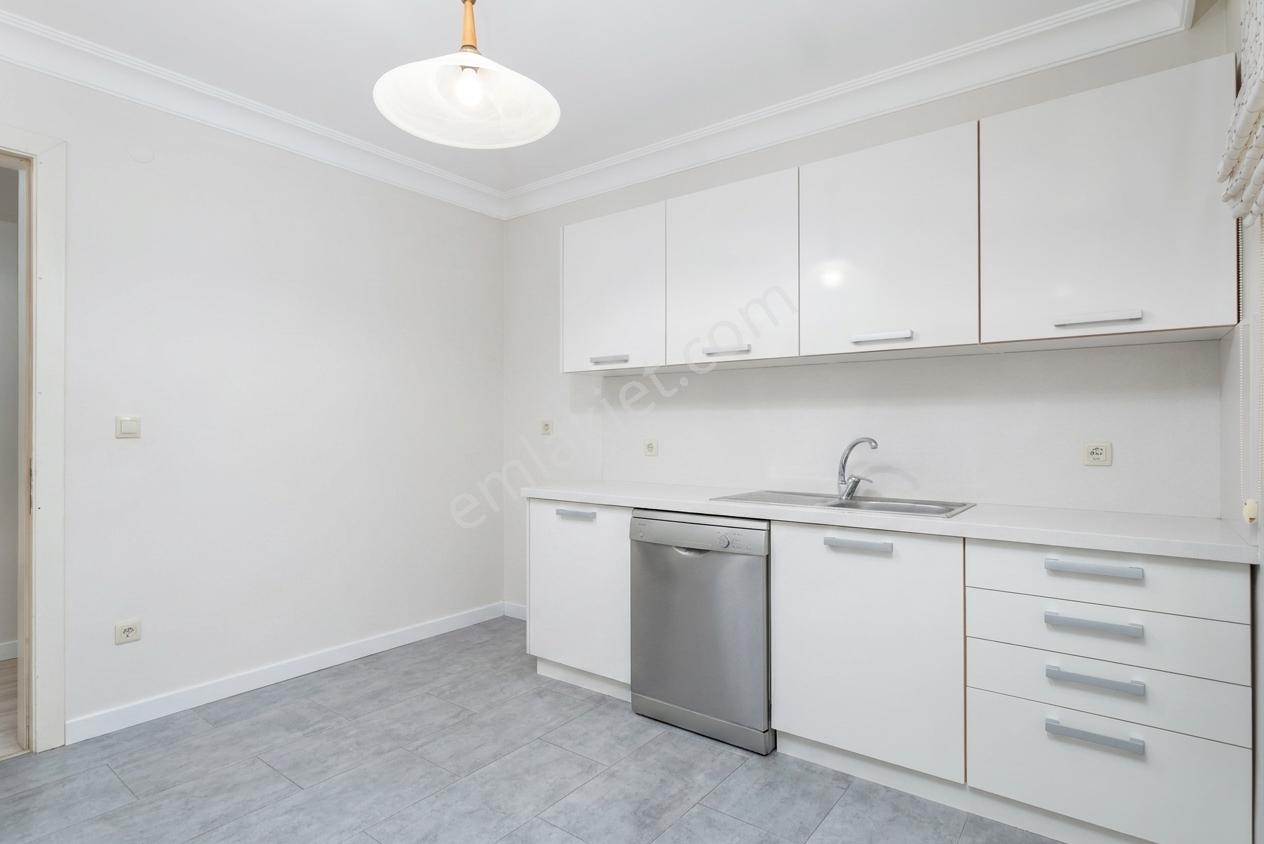 Remax Area Dan Atabulvarı Cadde Üzeri Kiralık 3+1 Ara Kat Daire - Görsel 8