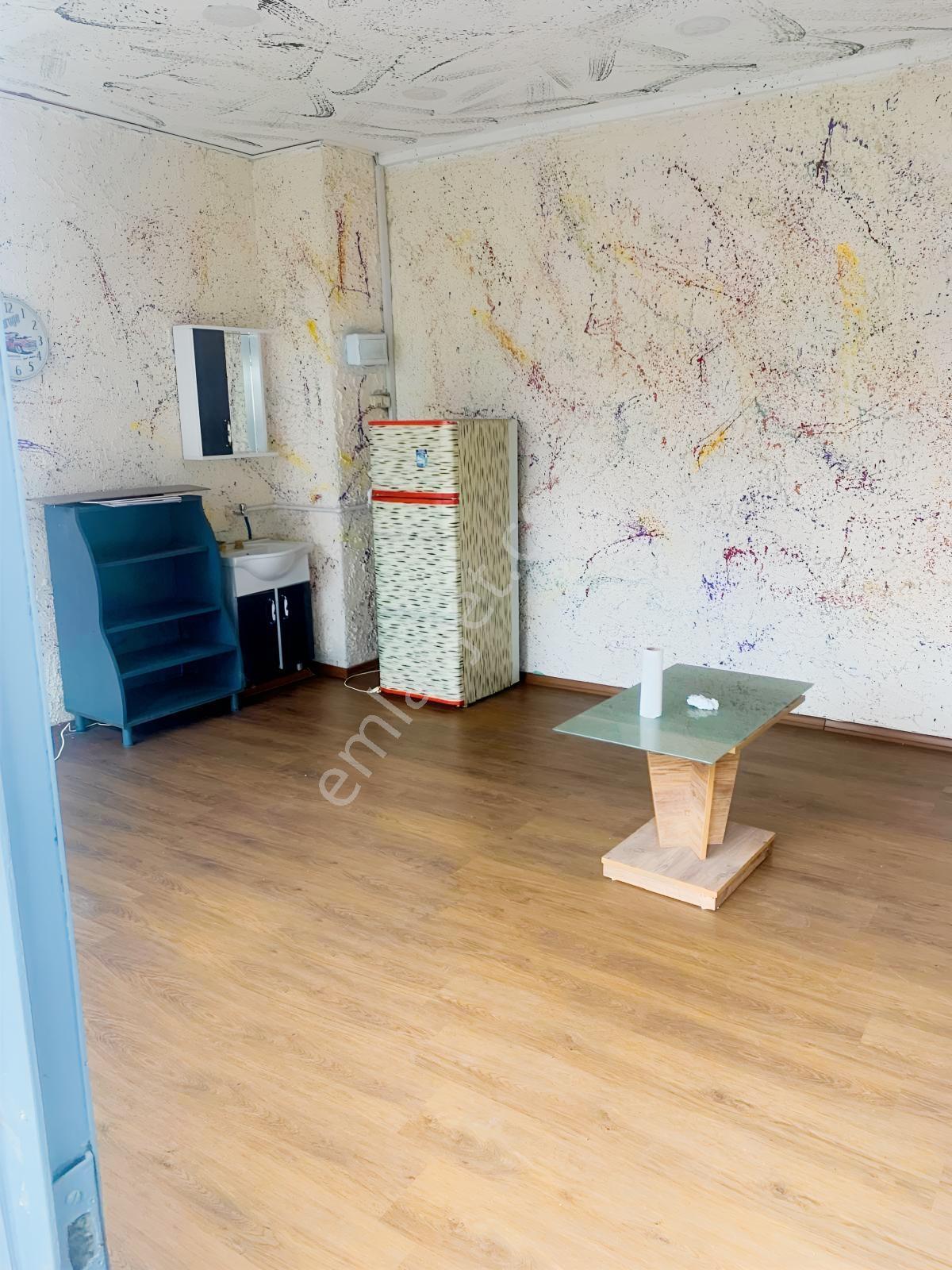 Paşa Çayırında Okulların Dibinde Kiralık 20m2 Dükkan - Görsel 3