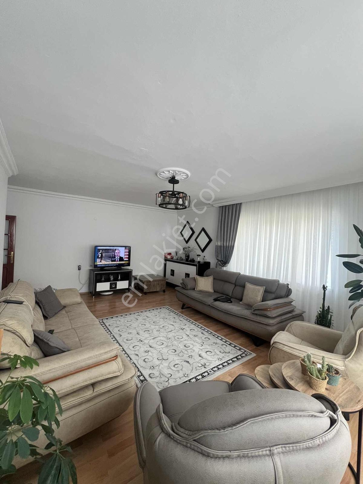Ender Sitesi Tramvaya Cephe 3+1 Geniş Ve Kullanışlı - Görsel 5