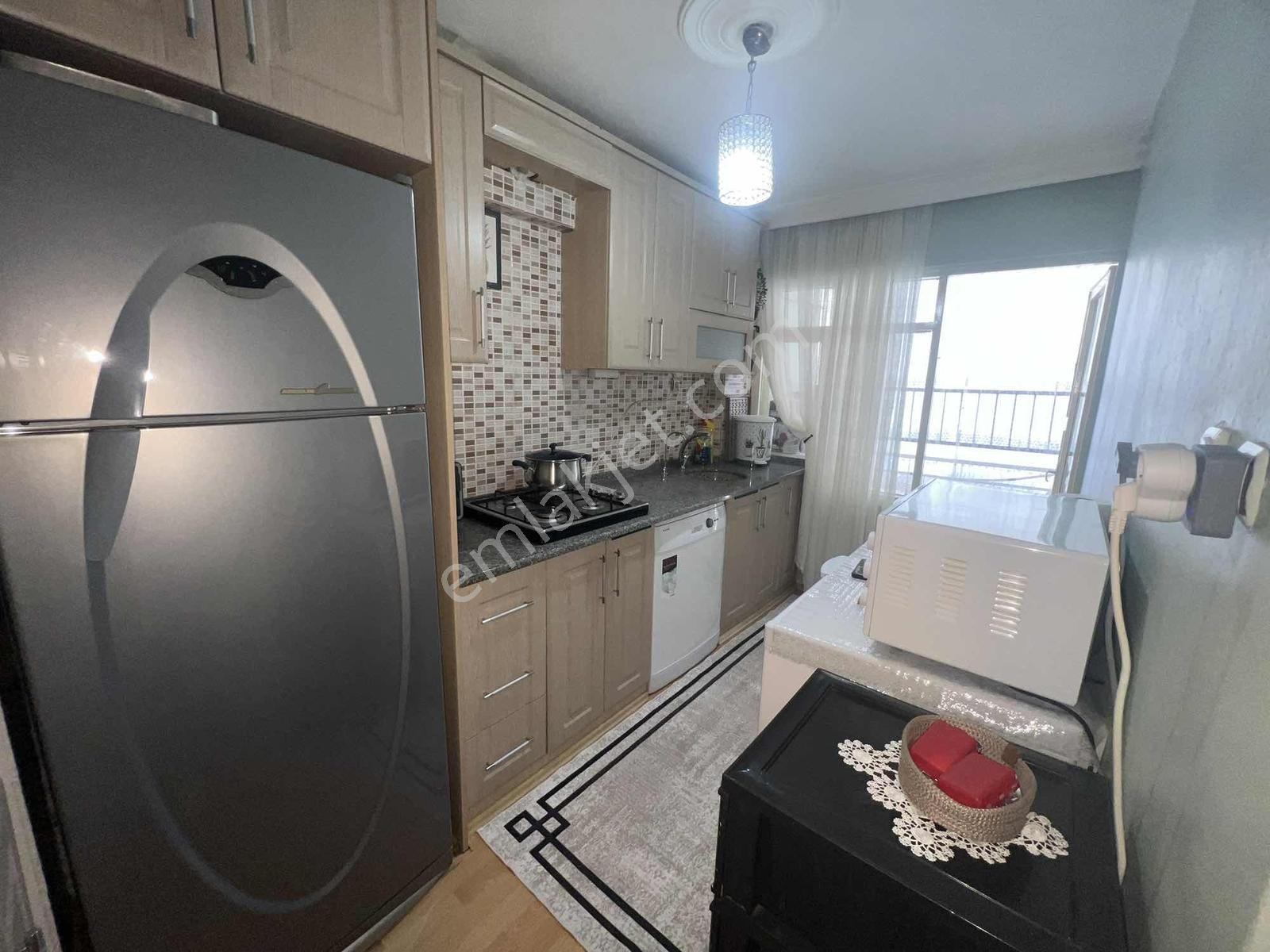 Türker Emlak 2+1 85m2 Ara Kat Bakımlı Cadde Yakını - Görsel 12