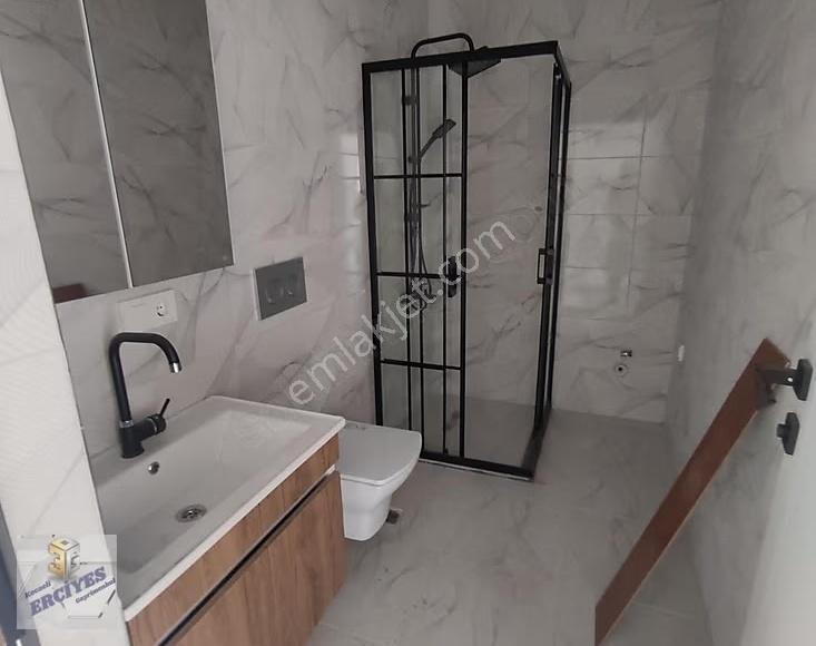 2+1 Giriş Katı Daire, Ferah, Kullanışlı - Görsel 3