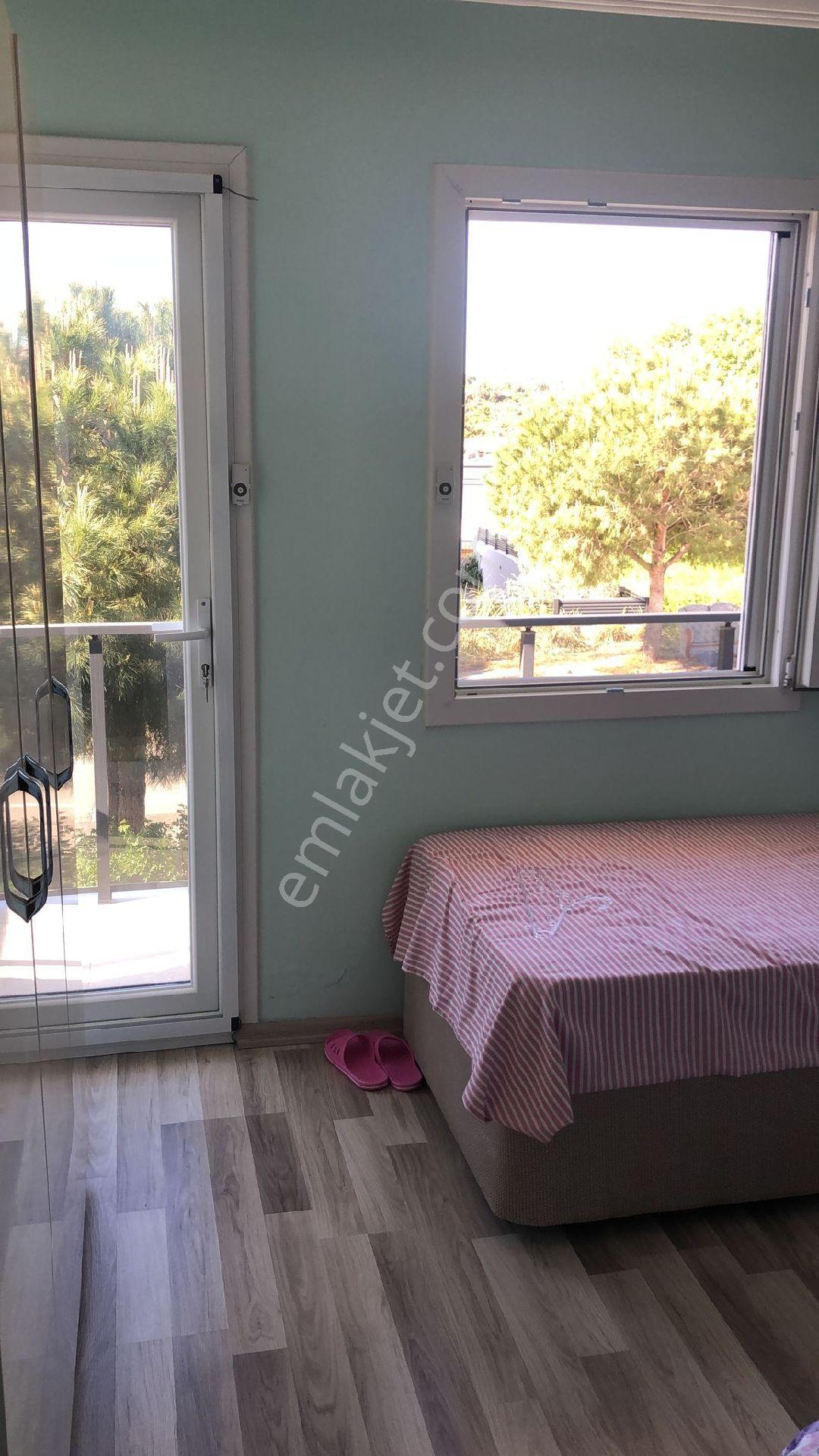 Sahibinden Çeşme Cumhuriyet Mahallesinde Masrafsız Villa - Görsel 9