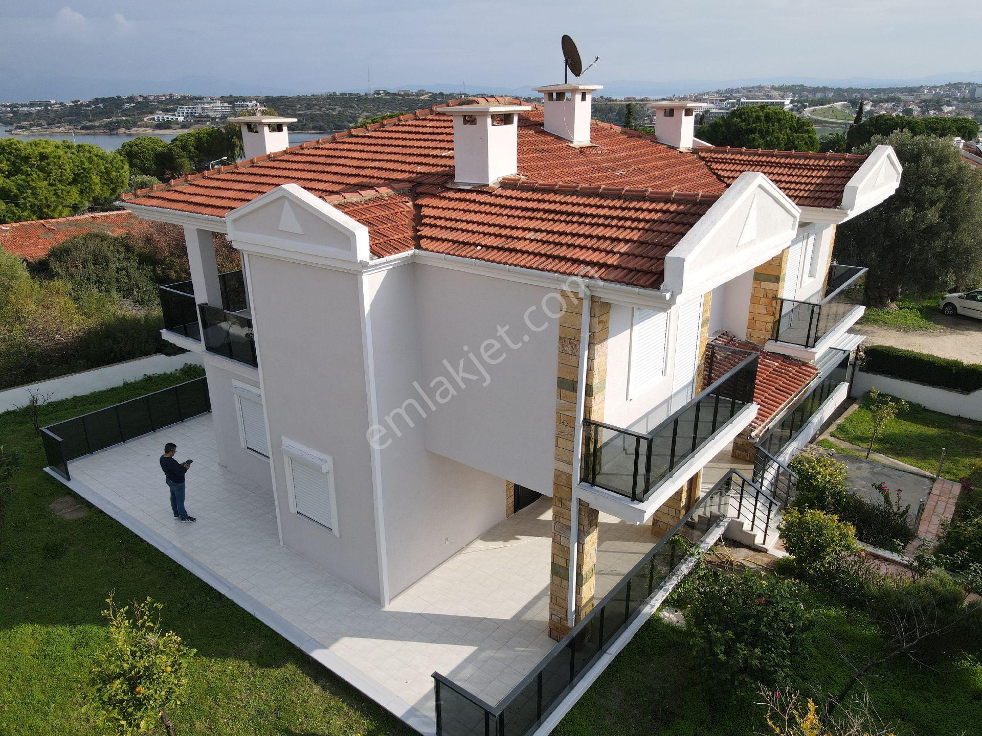Sahibinden Çeşme Cumhuriyet Mahallesinde Masrafsız Villa - Görsel 21