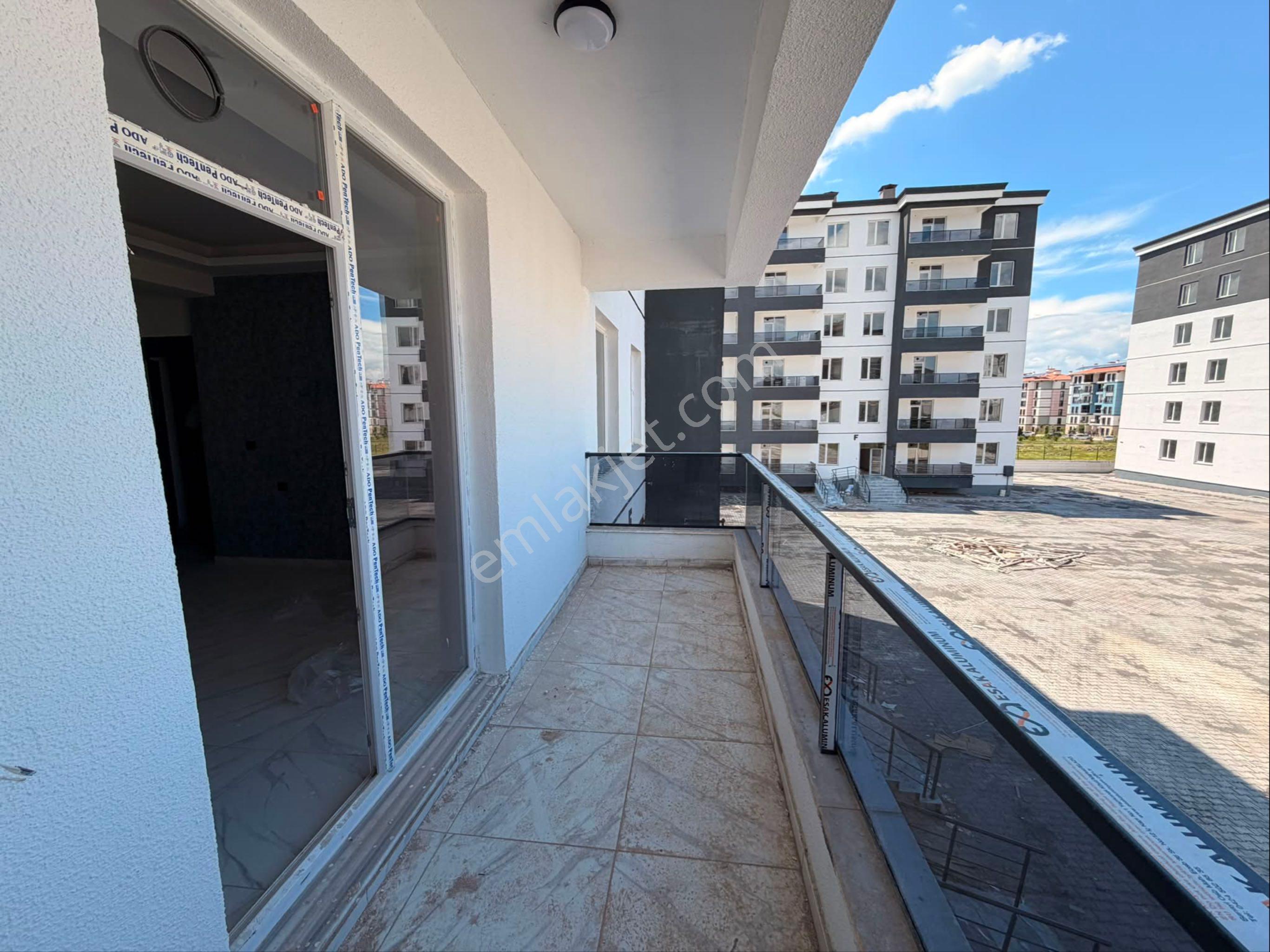Kayapınar Bölgesi Ye Şehir Hastanesi Ve Sıtadyum Arasınada Kiralık 2+1 - Görsel 5