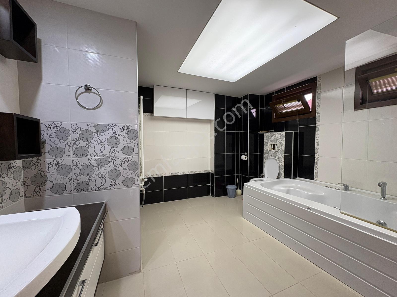 Kayadibi Villaları 2'de Şehrin Gürültüsünden Uzak Satılık Villa - Görsel 19