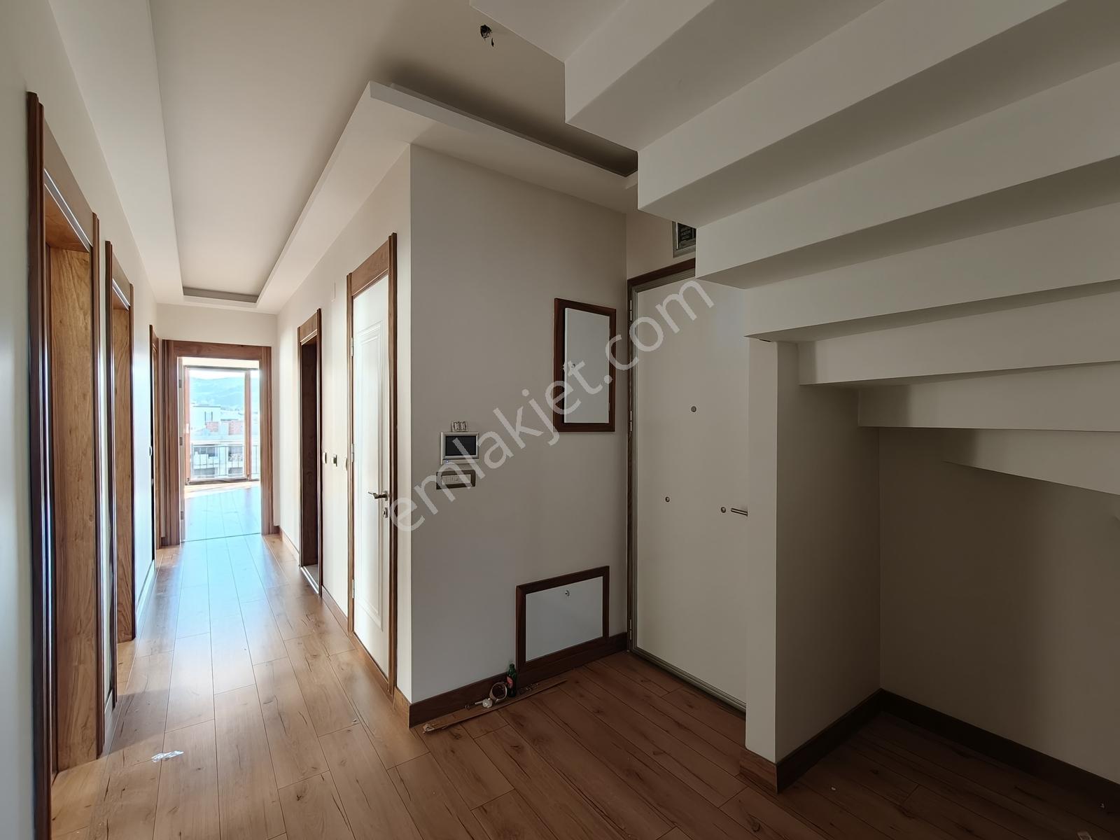 Mudanya Da Full Deniz Manzaralı 5+2 Kiralık Lüks Dubleks Daire - Görsel 31