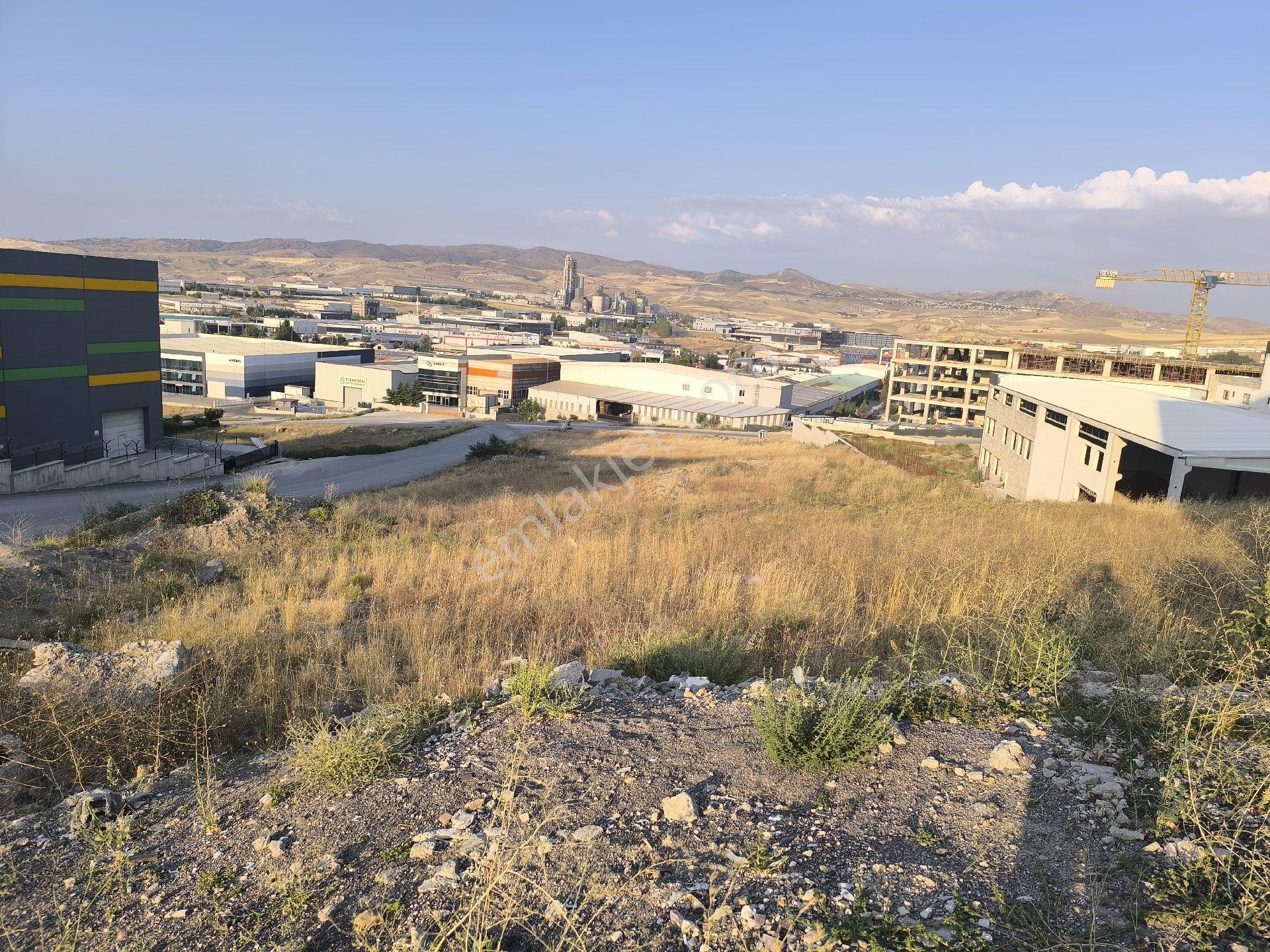Ankara Sarayda Köşebaşı Satılık Arsa - Görsel 2