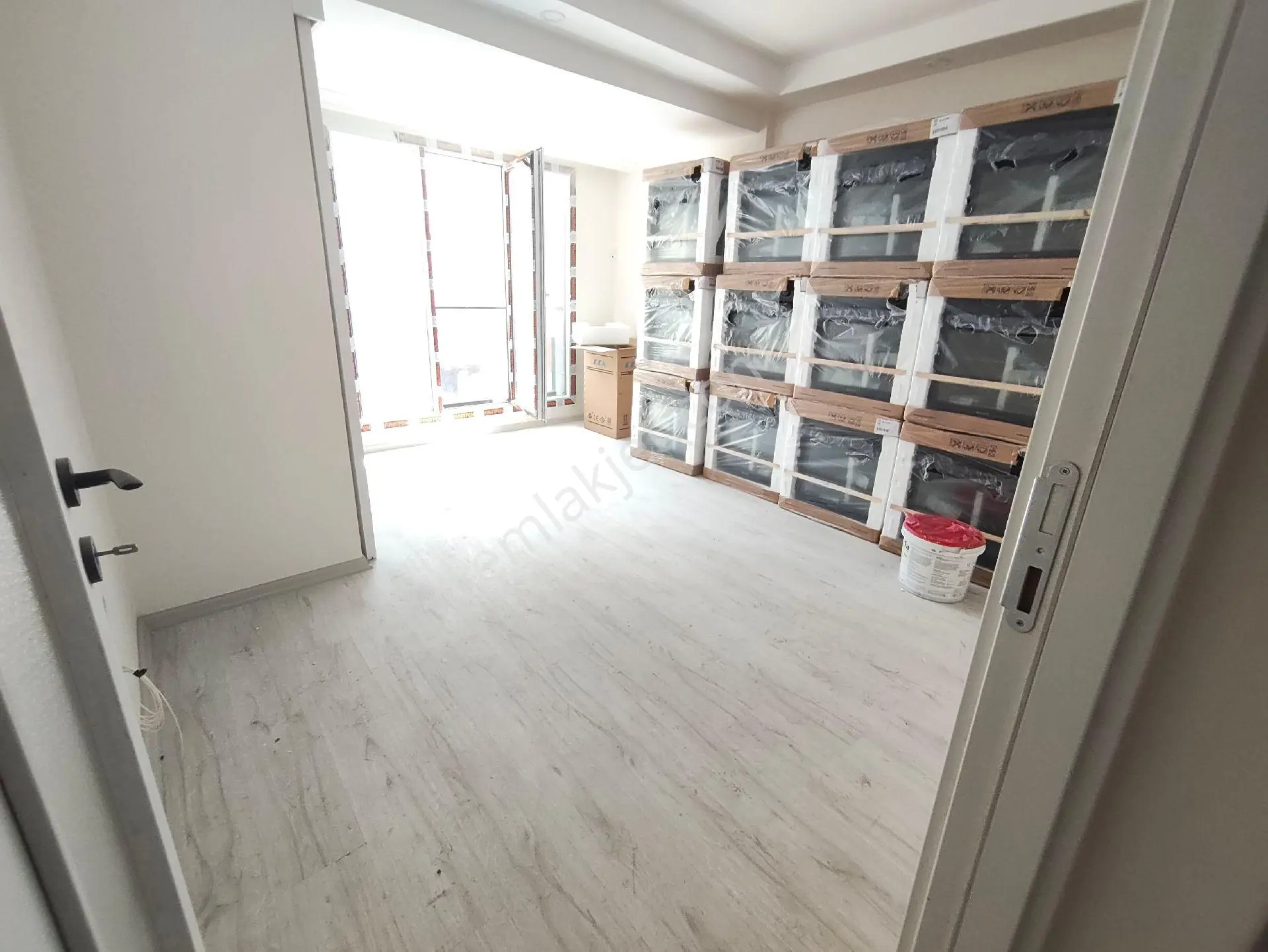 Hürriyet Mahallesinde 2+1 Sıfır 2. Kat Satılık Daire
