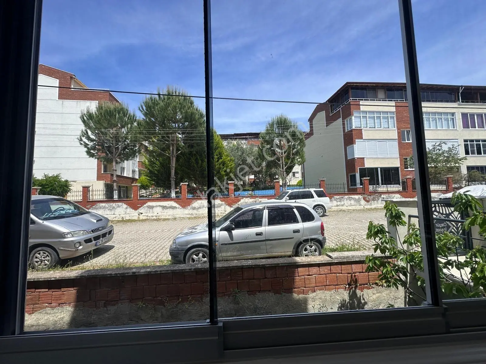 Kw Zena'dan Altınoluk'da 2+1 Geniş Balkonlu Bakımlı Satılıkdaire - Görsel 5