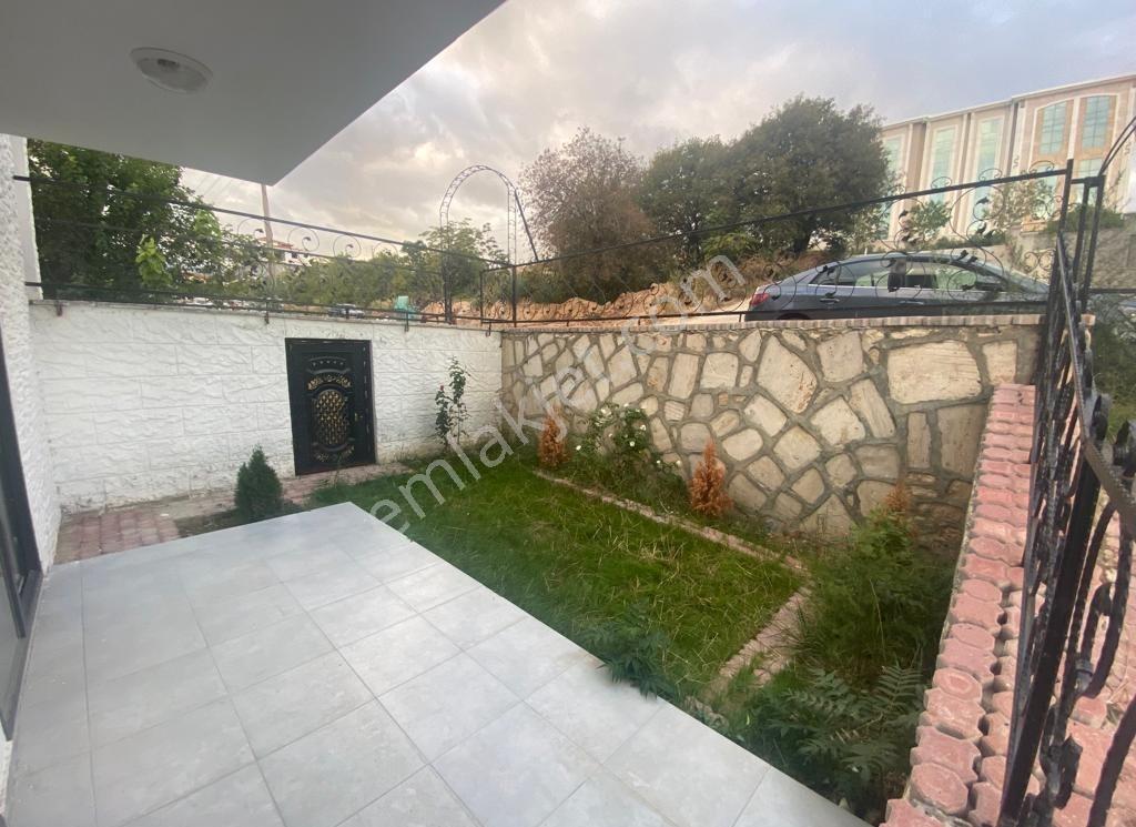 Nehirden Gümüşçay Mahallesinde Satılık Müstakil 4 Katlı Ev - Görsel 12