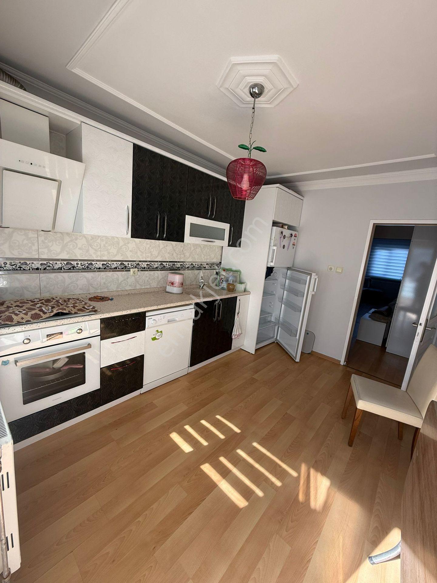 Cerrahpaşa Emlaktan Büyükçekmece Çakmaklı Site İçerisinde Satılık 2+1 Daire - Görsel 9
