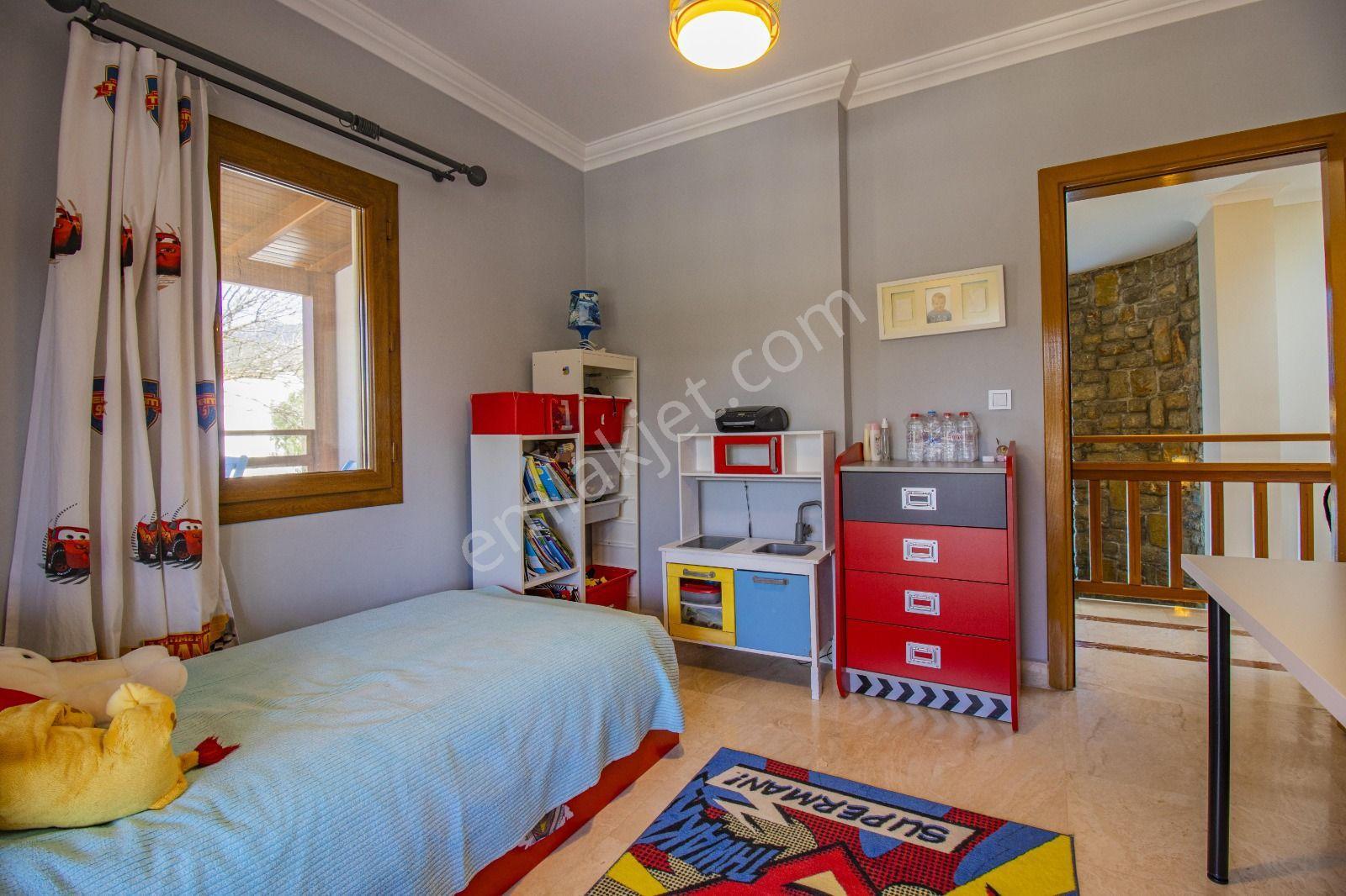 Bitez Köyiçi'nde Özel Havuzlu Yıllık Kiralık Müstakil Villa - Görsel 30