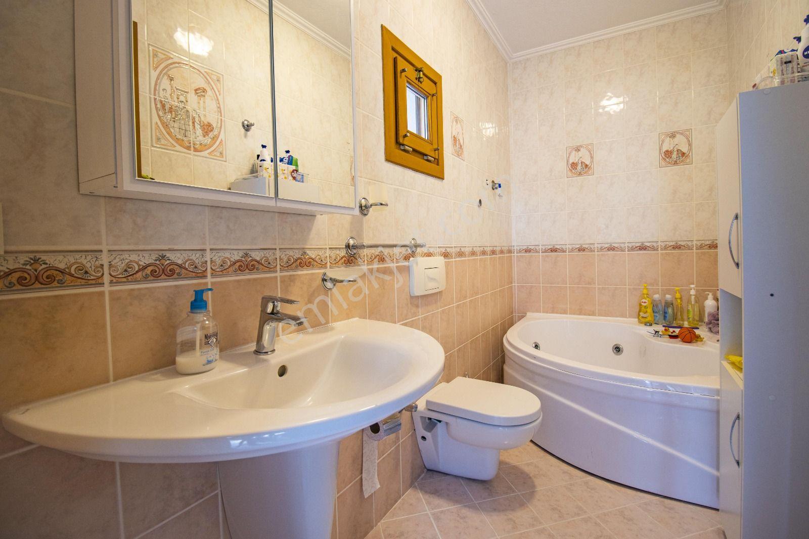 Bitez Köyiçi'nde Özel Havuzlu Yıllık Kiralık Müstakil Villa - Görsel 33