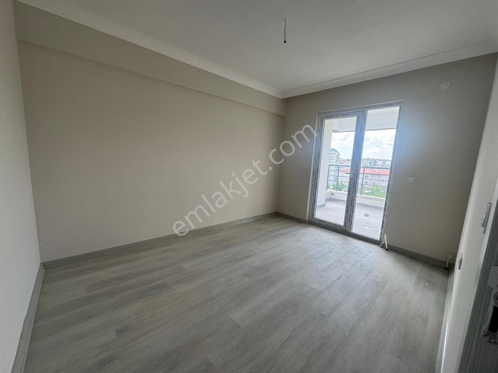 Yılmazer'den Parka Cephe Sıfır Daire Manzaralı Teras Balkonlu3+1 - Görsel 8