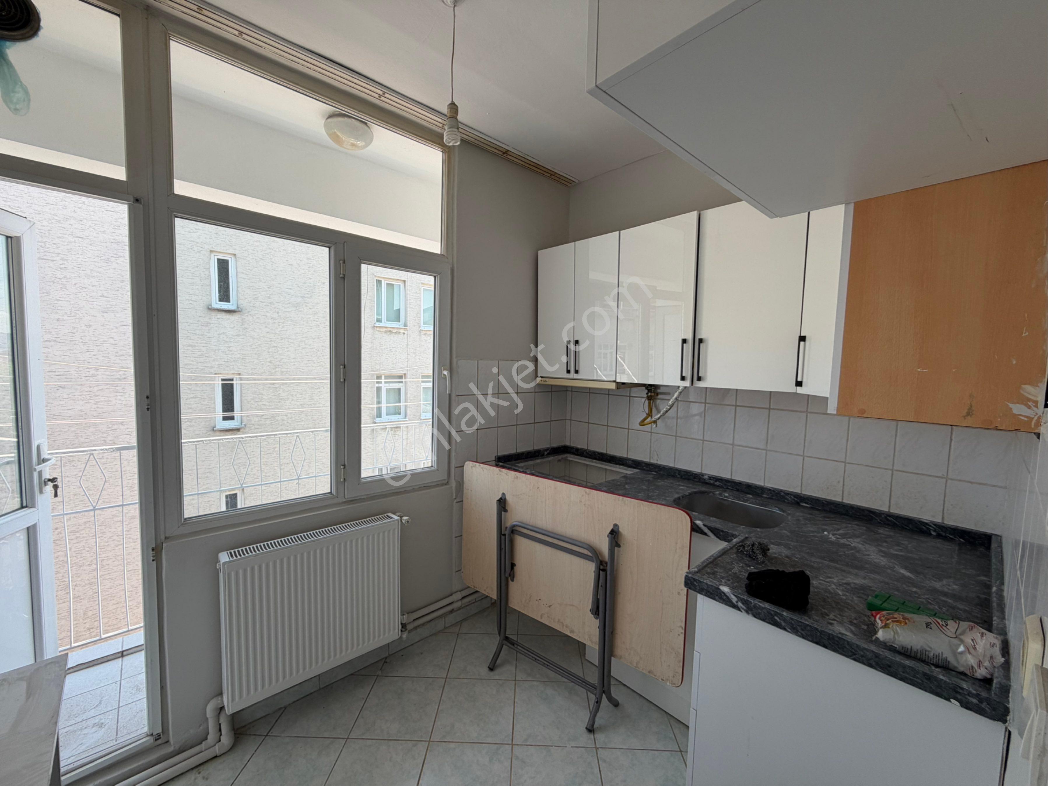 Yenidoğan Gazi Devlet Üstünde Kiralık Asansörlü 2+1 Daire - Görsel 4