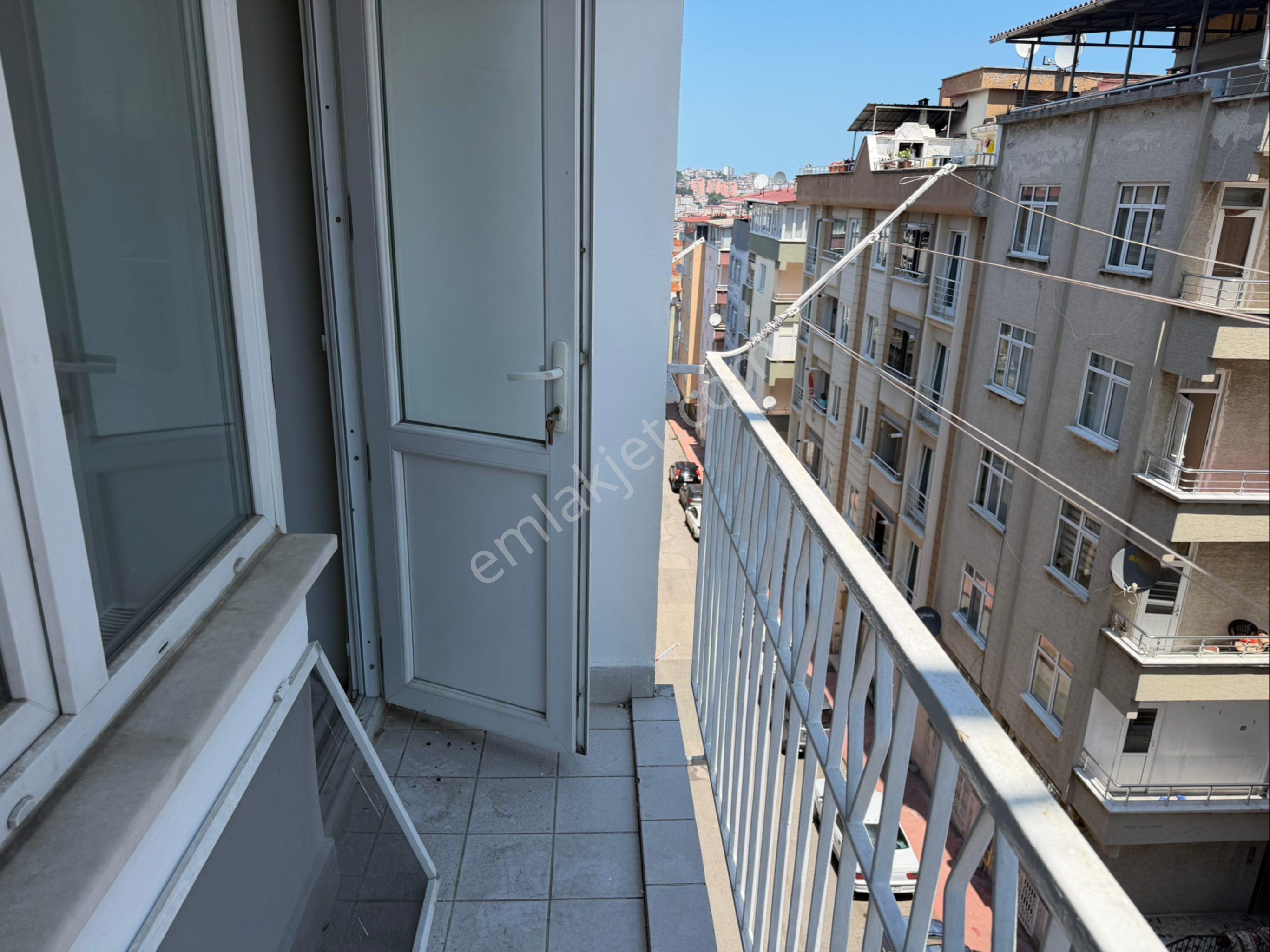 Yenidoğan Gazi Devlet Üstünde Kiralık Asansörlü 2+1 Daire - Görsel 22