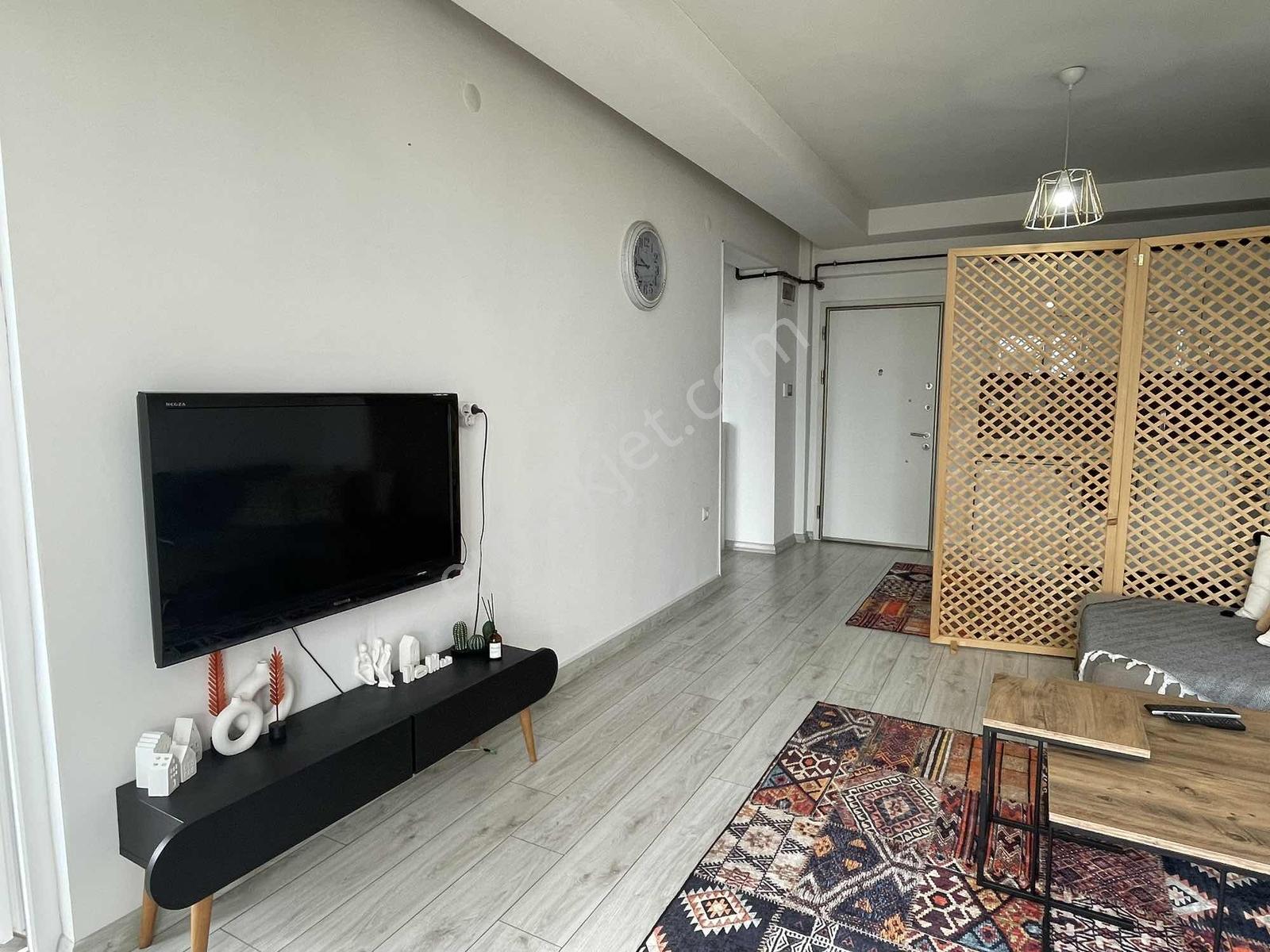 Truva/onur'dan Rou Rezidansta Deniz Manzaralı Eşyalı Kiralık 1+1 - Görsel 13
