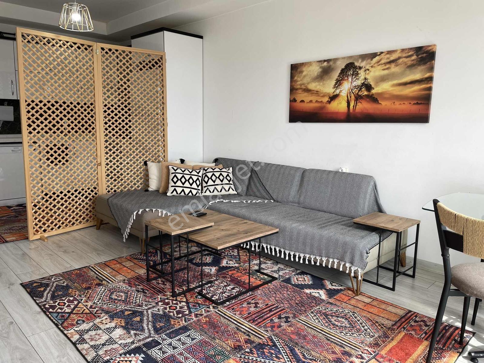 Truva/onur'dan Rou Rezidansta Deniz Manzaralı Eşyalı Kiralık 1+1 - Görsel 12