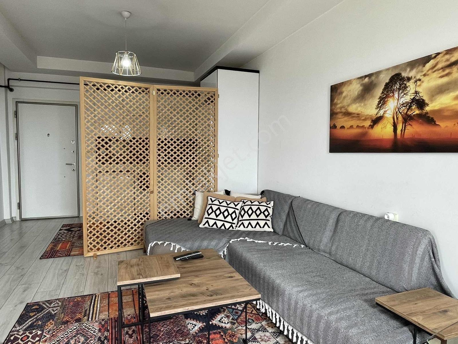 Truva/onur'dan Rou Rezidansta Deniz Manzaralı Eşyalı Kiralık 1+1 - Görsel 5