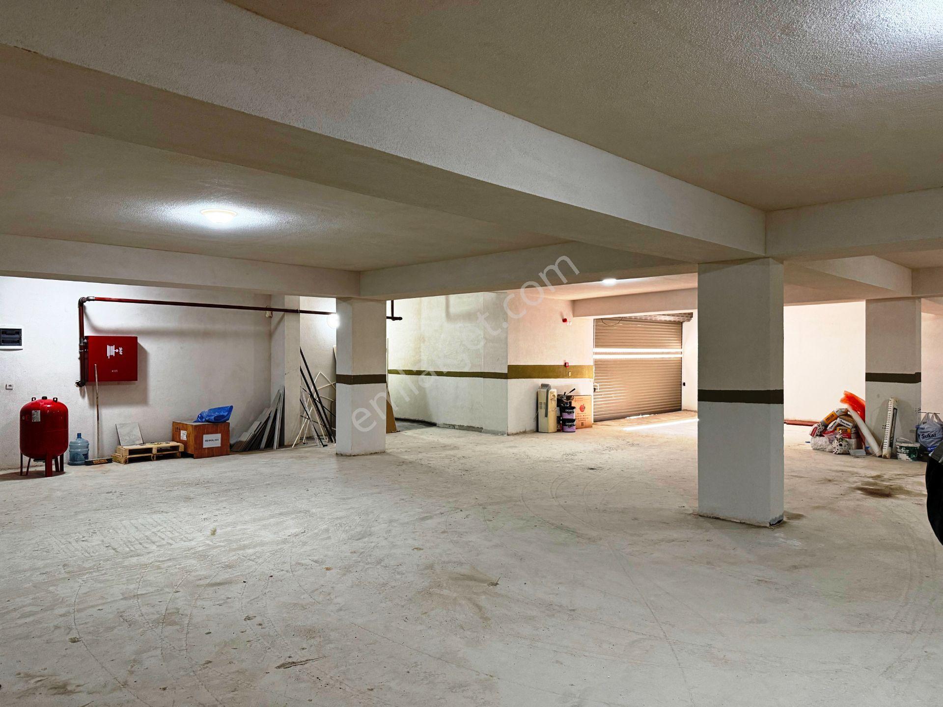 Şenesenevler'de Sıfır 3.kat 85m2 Balkonlu Panjurlu Kiralık 2+1 - Görsel 34