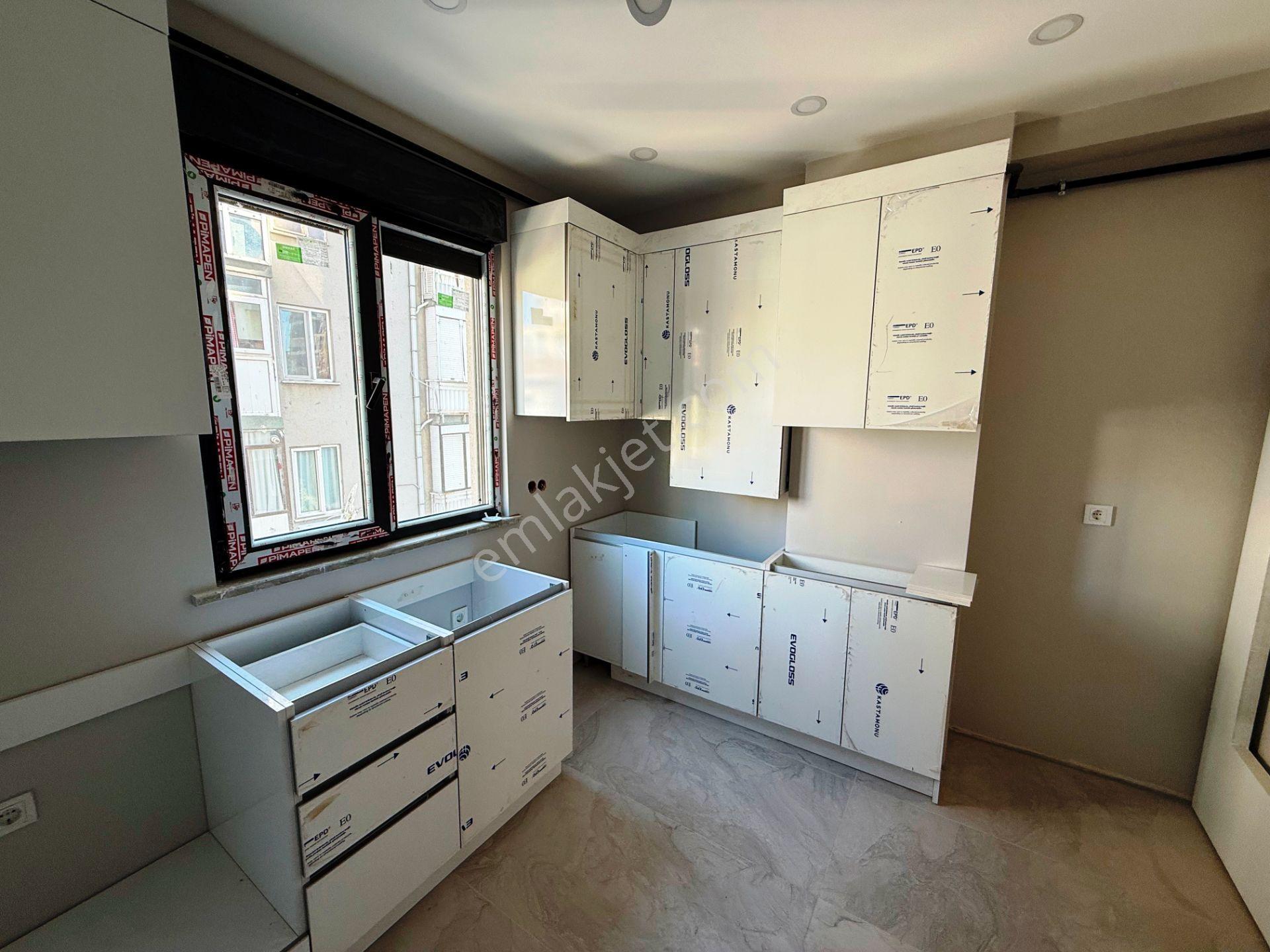 Şenesenevler'de Sıfır 3.kat 85m2 Balkonlu Panjurlu Kiralık 2+1 - Görsel 20
