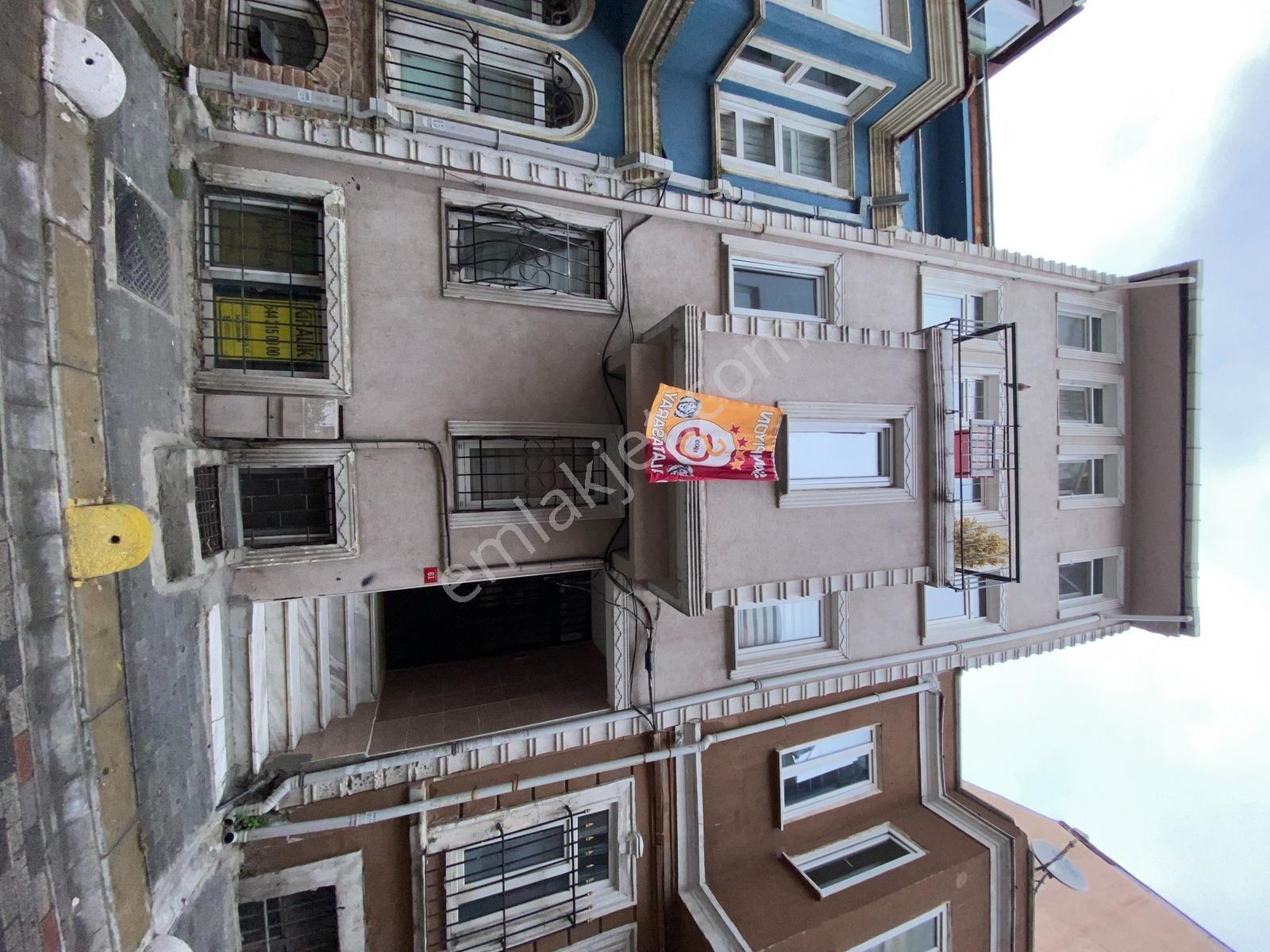 Şişli Harbiyede Kiralık Doga Manzalı 2+1 Daire