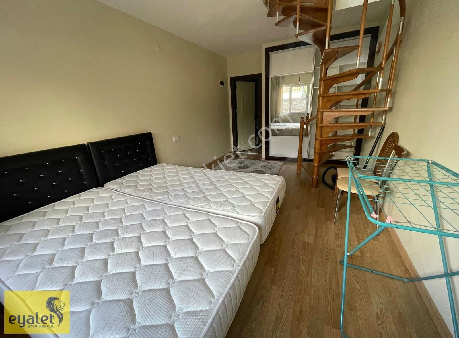 Ünlü Stüdyo Loft Da Cadde Üzerinde Eşyalı Kiralık Daire