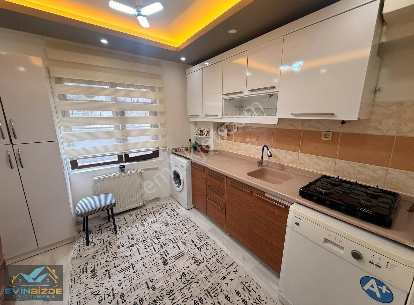 Keçiörende Kat Konumlu 3+1 2 Cambalkonlu İskanlı Satılık Daire - Görsel 14