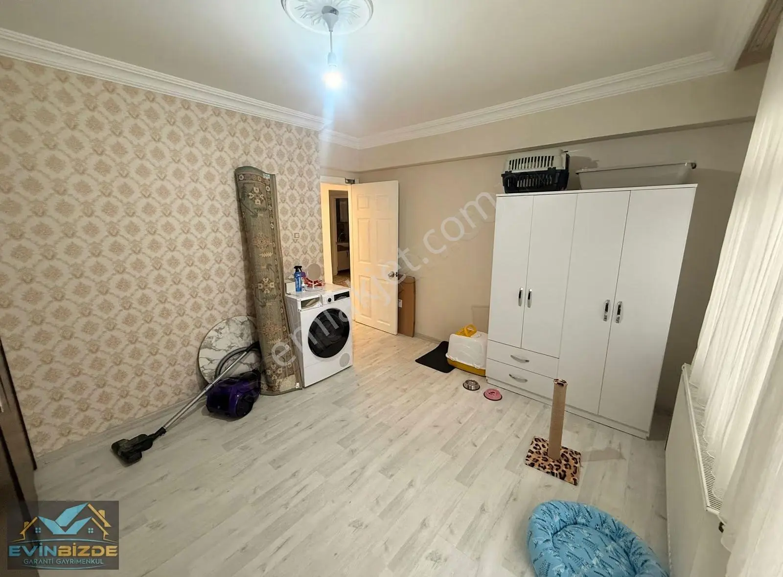 Keçiörende Kat Konumlu 3+1 2 Cambalkonlu İskanlı Satılık Daire - Görsel 25