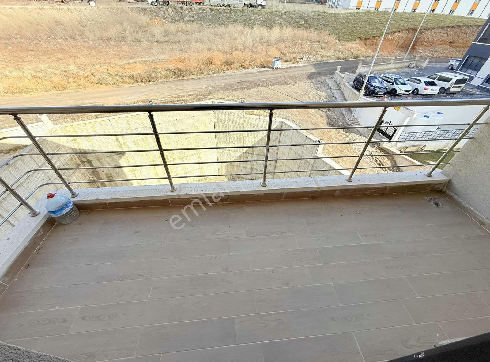 Örencik'te Yeni Yurt Yakını Geniş Kiralık 1+1 Daire - Görsel 9