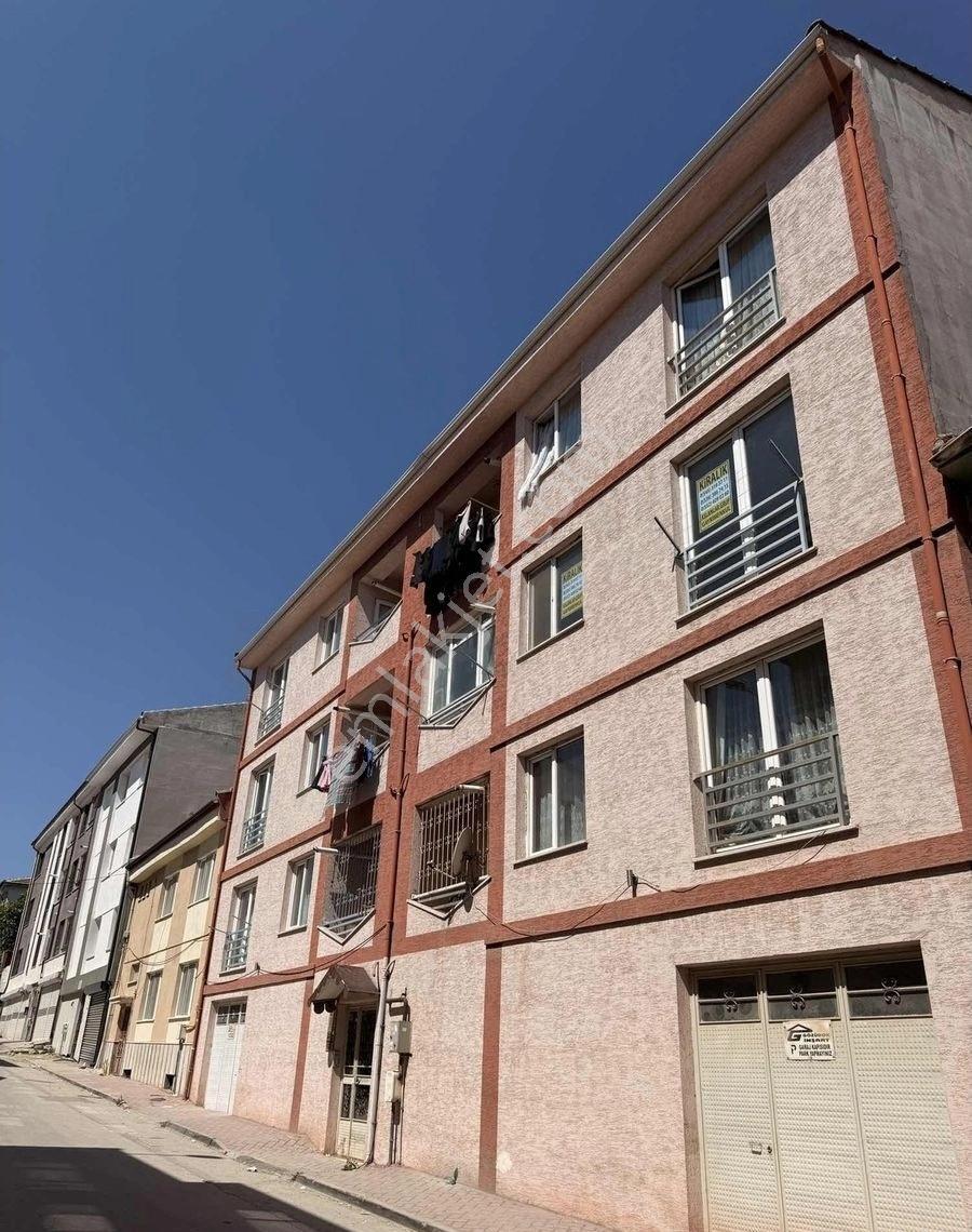 Emek Mah. Ertaş Caddesi Yakını Ara Kat 2+1 100m2 Daire - Görsel 18