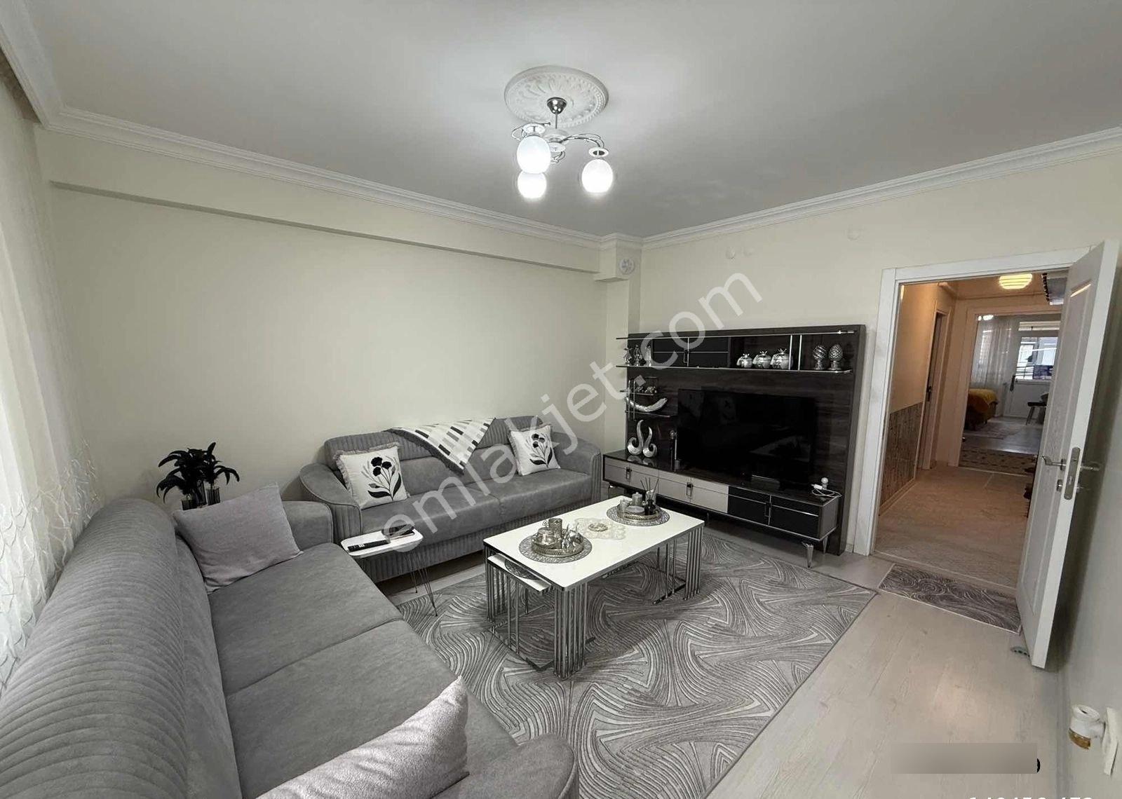 71evler Mah. Ertaş Caddesi Yakını 2+0 80m2 Daire