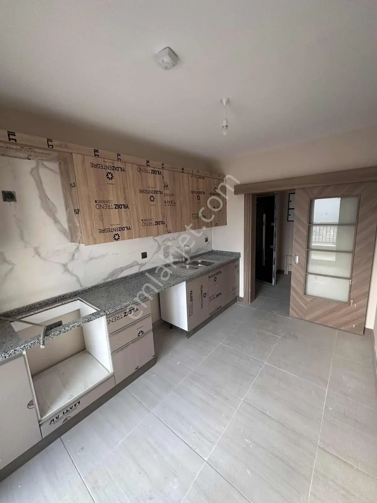 Özhan'dan Bahçebaşı Tokide 3+1 Kiralık Daire