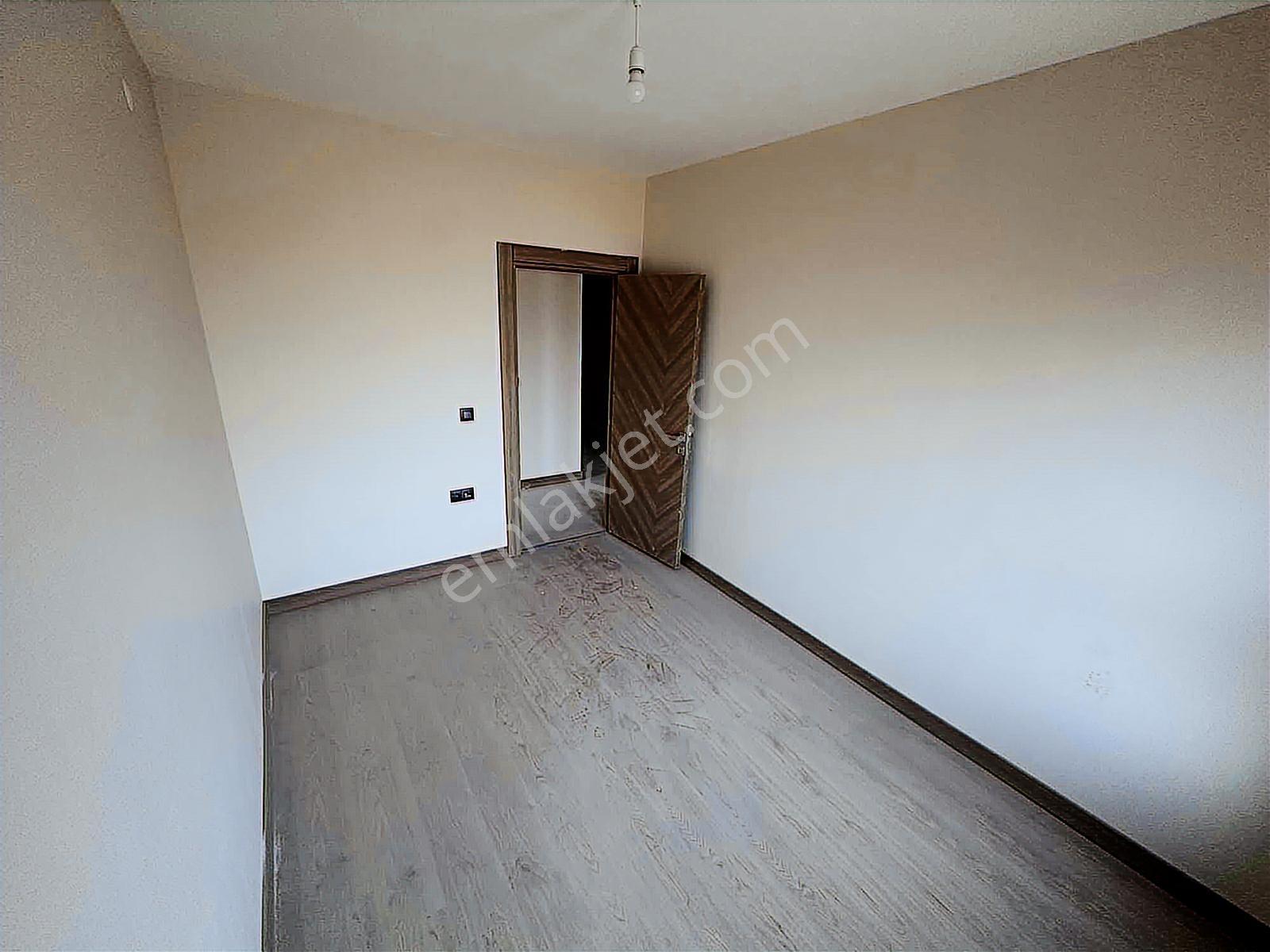 Özhan'dan Bahçebaşı Tokide 3+1 Kiralık Daire - Görsel 13
