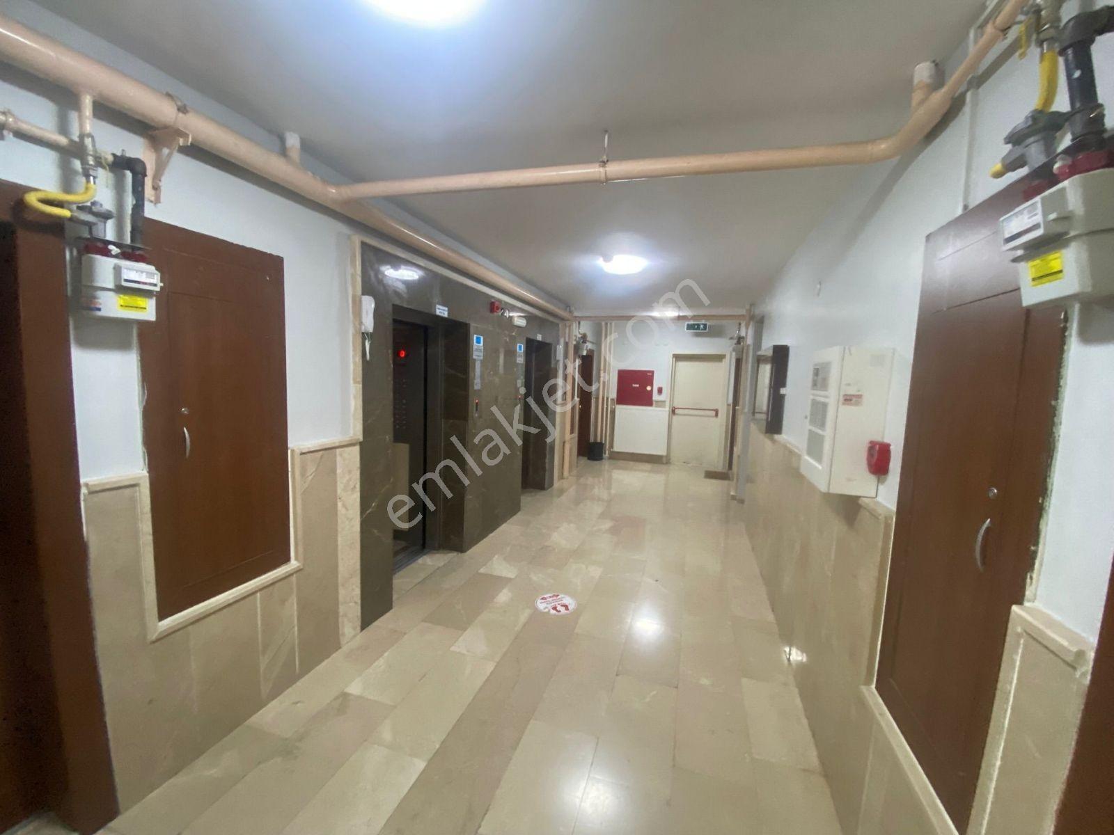 Turkuazda Eşyalı Boş Kullanıma Hazır 2+1 Satılık - Görsel 18
