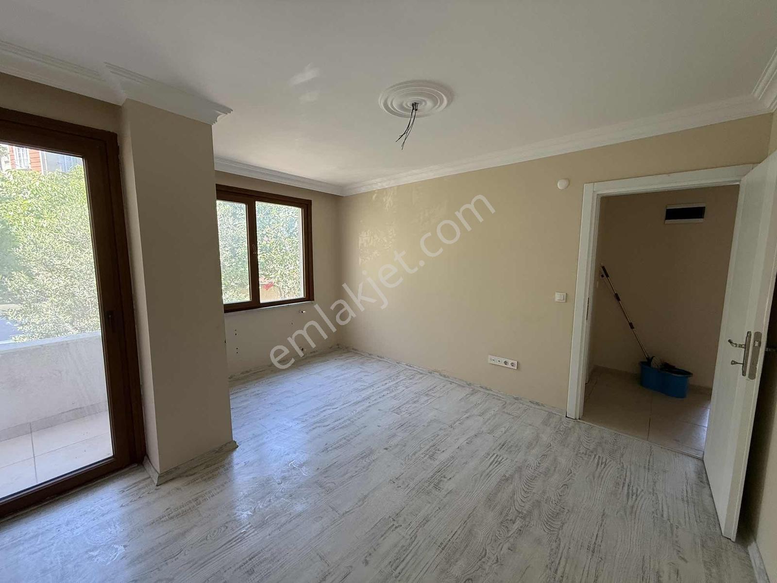 Kayışdağı Sondurak Hediye Sokak 3 Kat 2+1.80m2 Balkonlu - Görsel 10