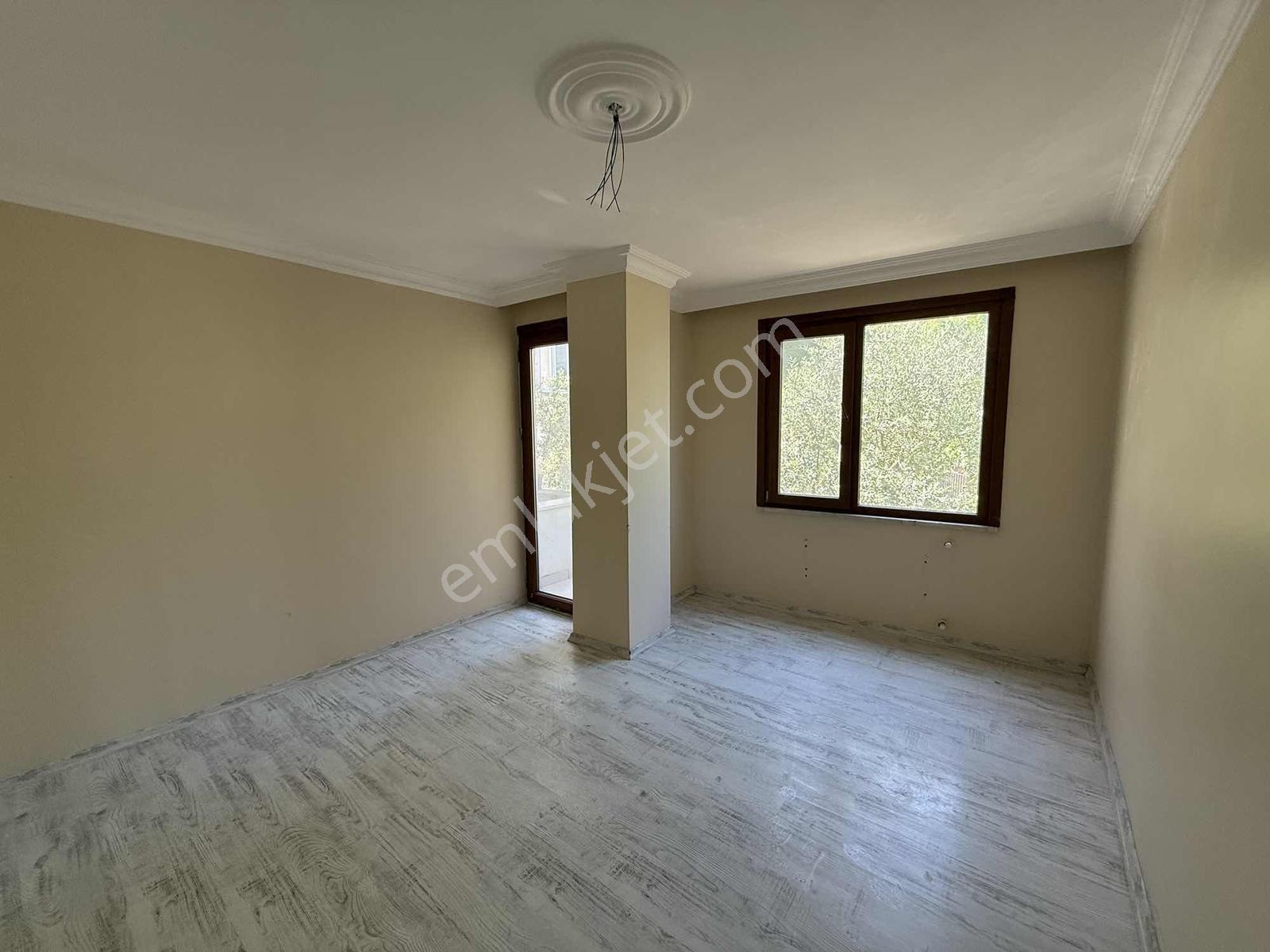 Kayışdağı Sondurak Hediye Sokak 3 Kat 2+1.80m2 Balkonlu - Görsel 5
