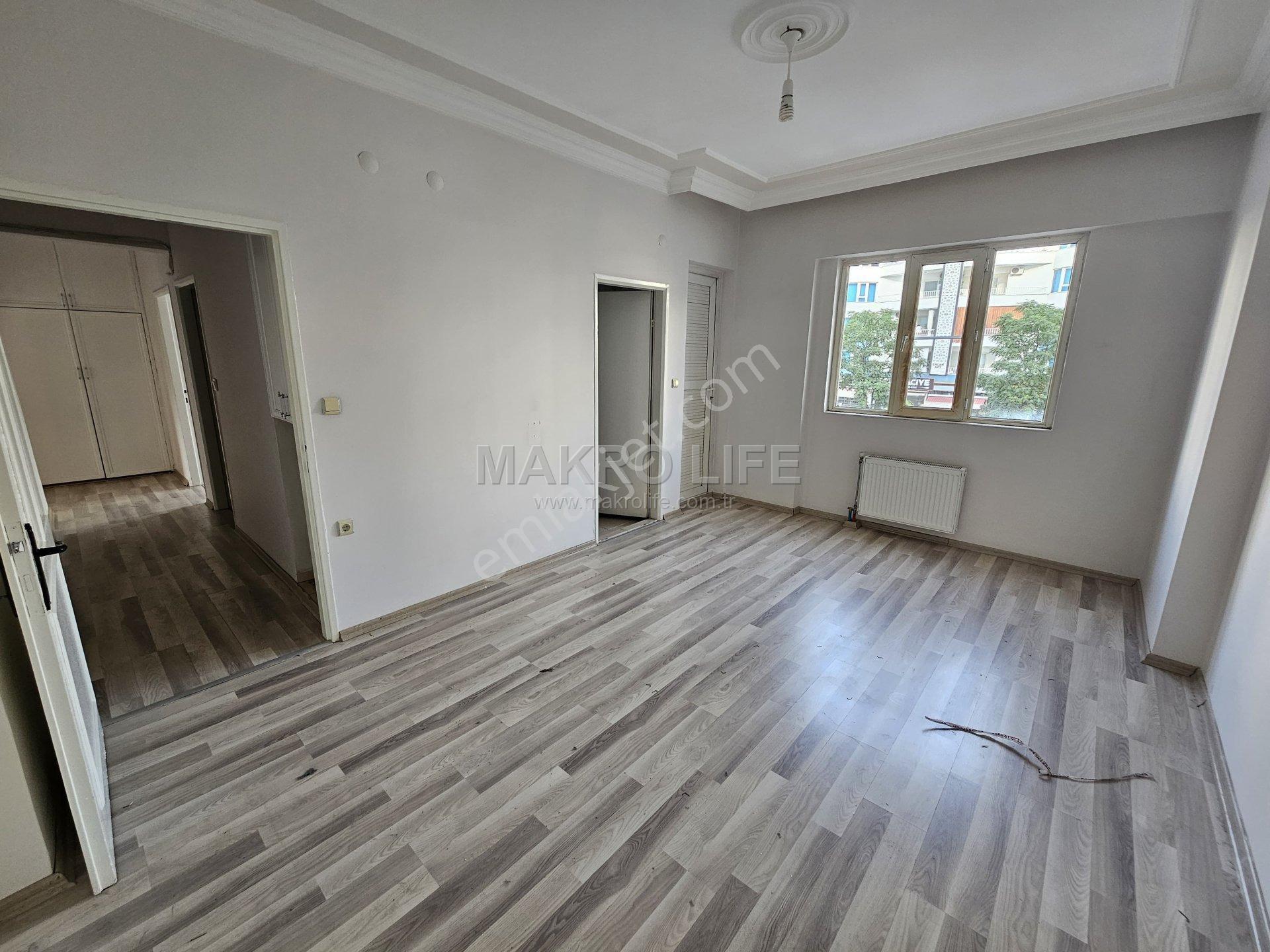 Metropol 1 Sitesinde Acil Satılık Fırsat 3+1 Daire - Görsel 8