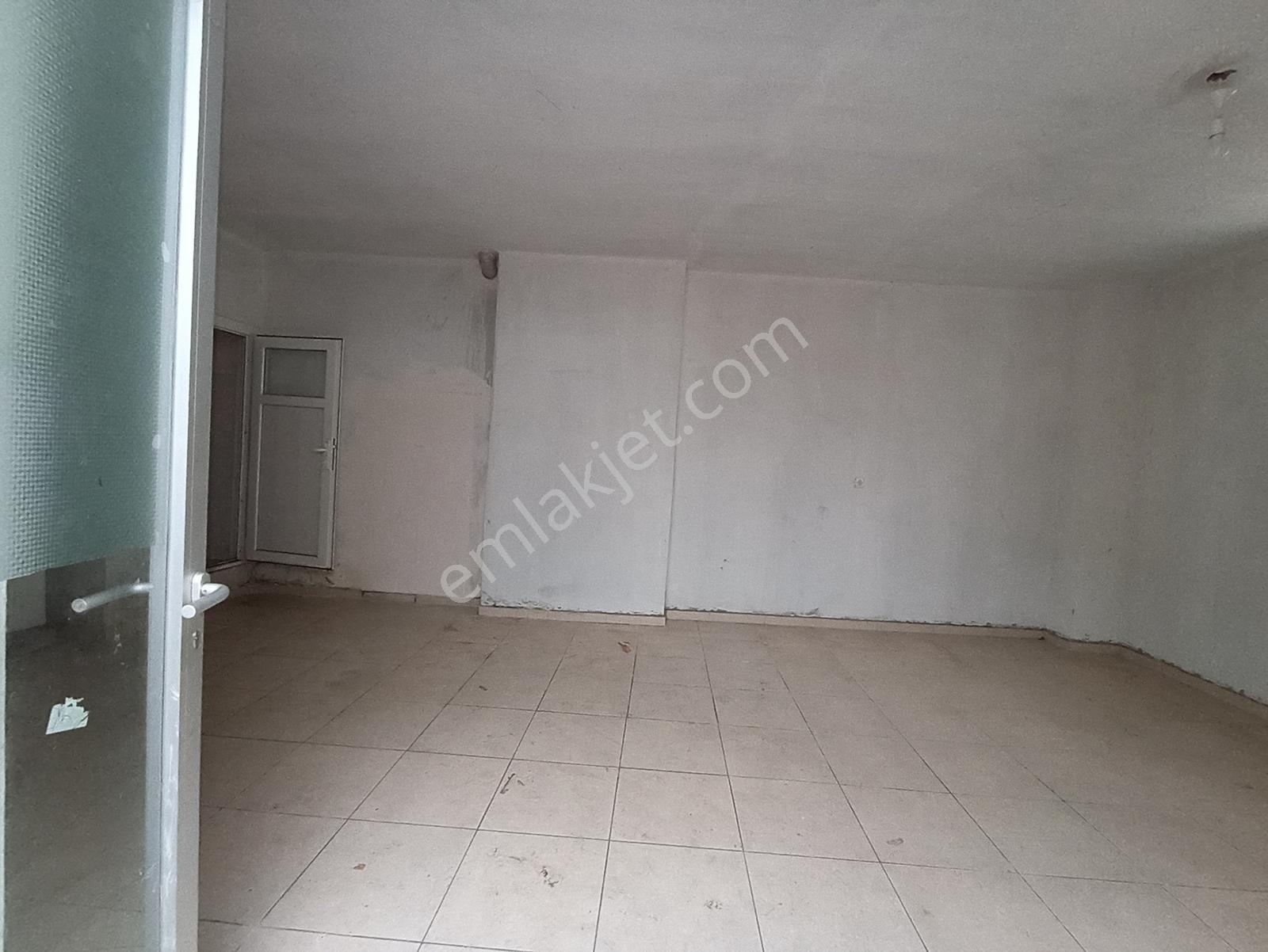 Kirazlı Caddesi Üzerinde Yeni Binada 100 M2 Depolu Dükkan - Görsel 11