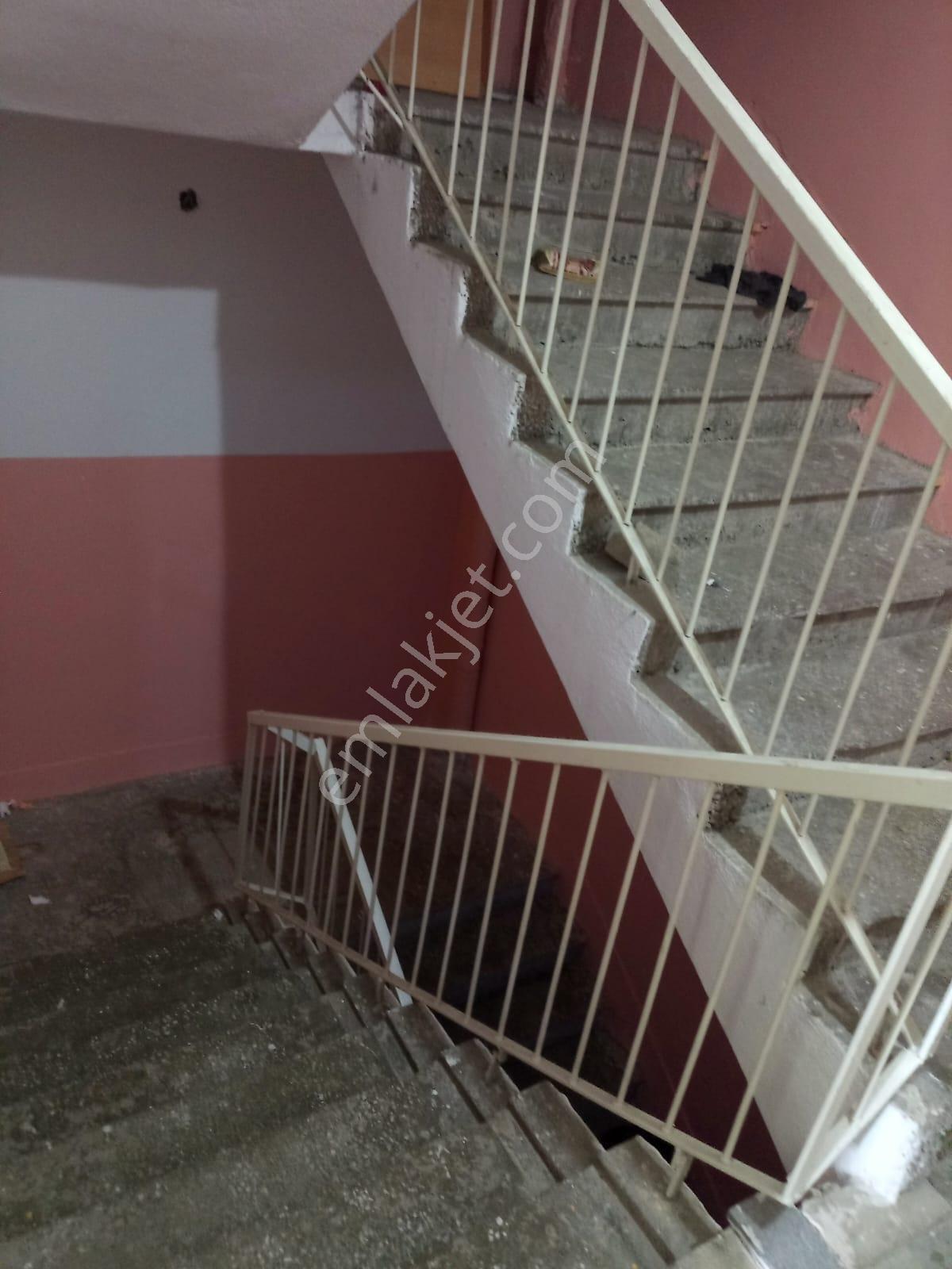 Özer Emlaktan Merkeze Yakın Konumda Kiralık - Görsel 22