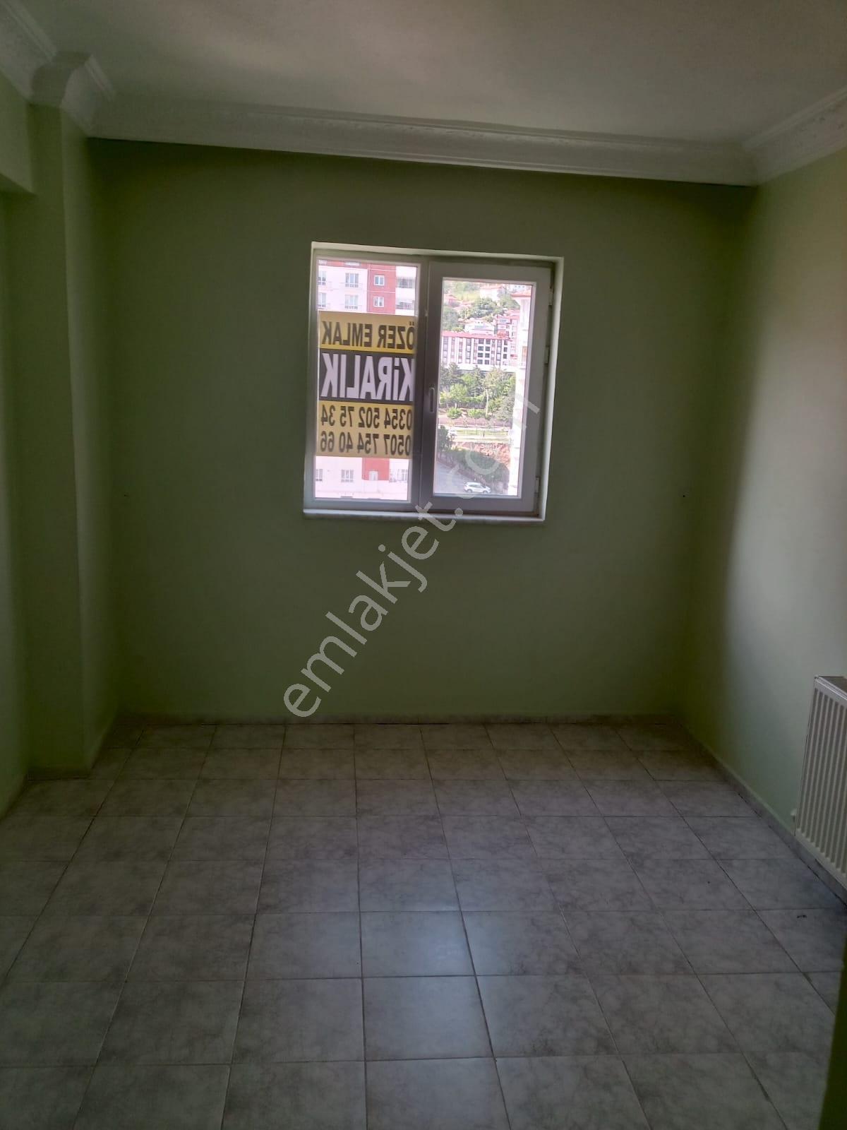 Özer Emlaktan Merkeze Yakın Konumda Kiralık - Görsel 11