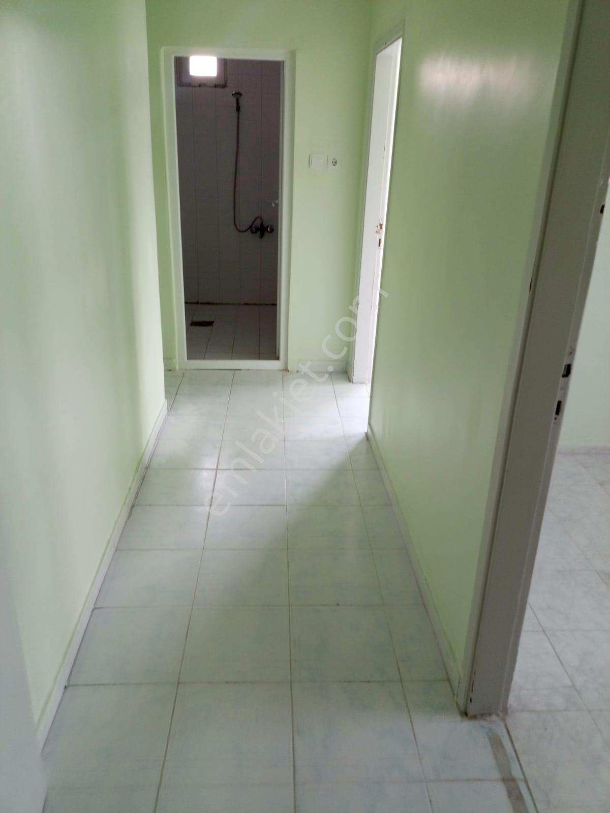 Özer Emlaktan Merkeze Yakın Konumda Kiralık - Görsel 14