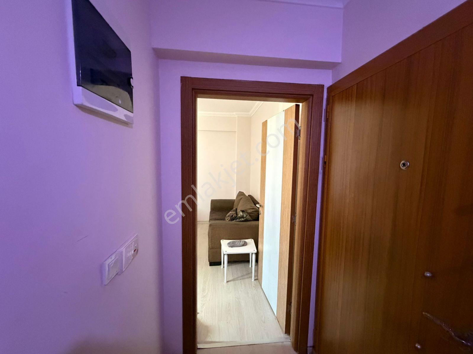 Seyrek De 1+1 Eşyalı Kiracılı Büyük Daire 2.700.000.tl - Görsel 11